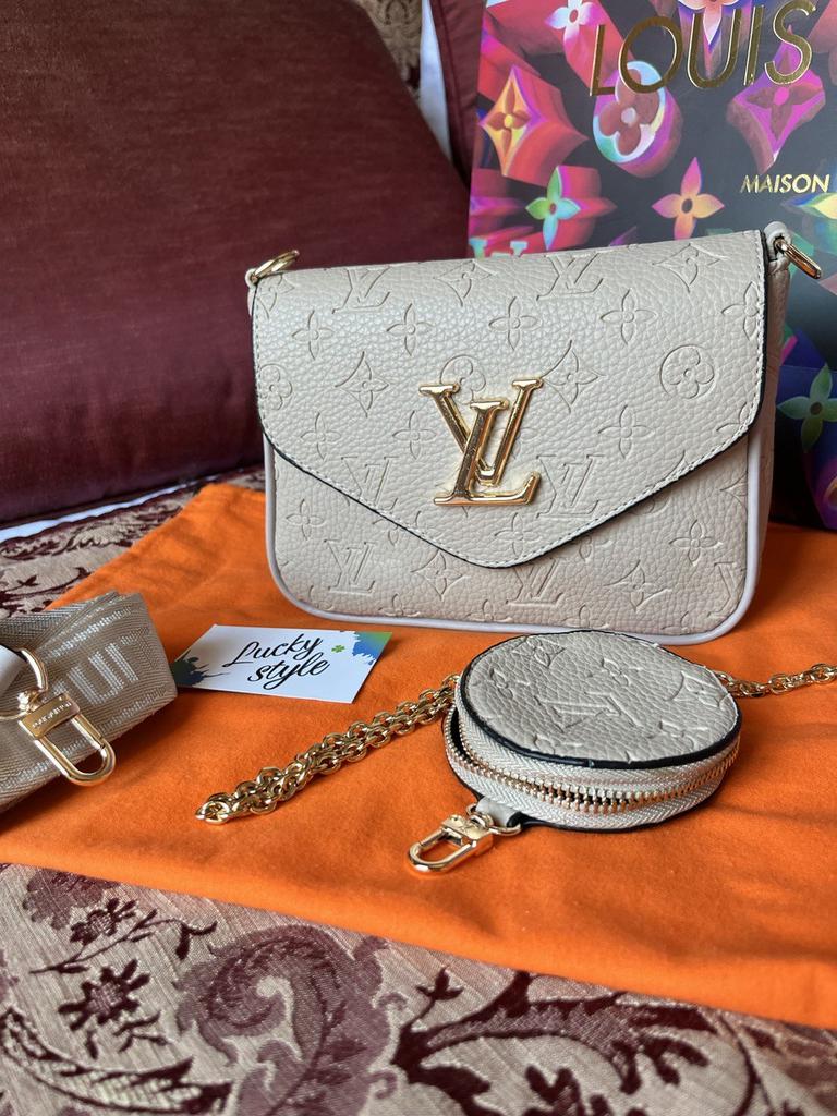 Мультипушет бежевый LV 643643643