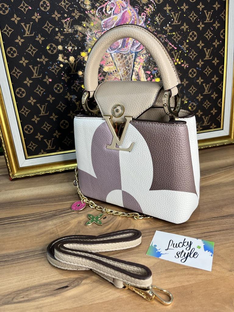 Сумка мини Louis Vuitton бежевая  mix Capucines 661237