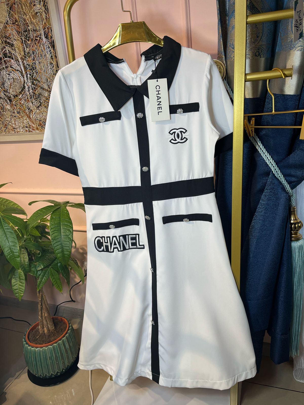 Платье классическое белое Chanel 63124124512