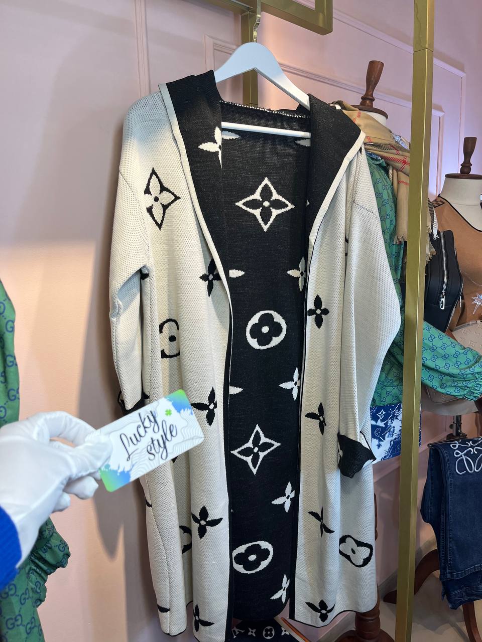 Кардиган Louis Vuitton белый 48447