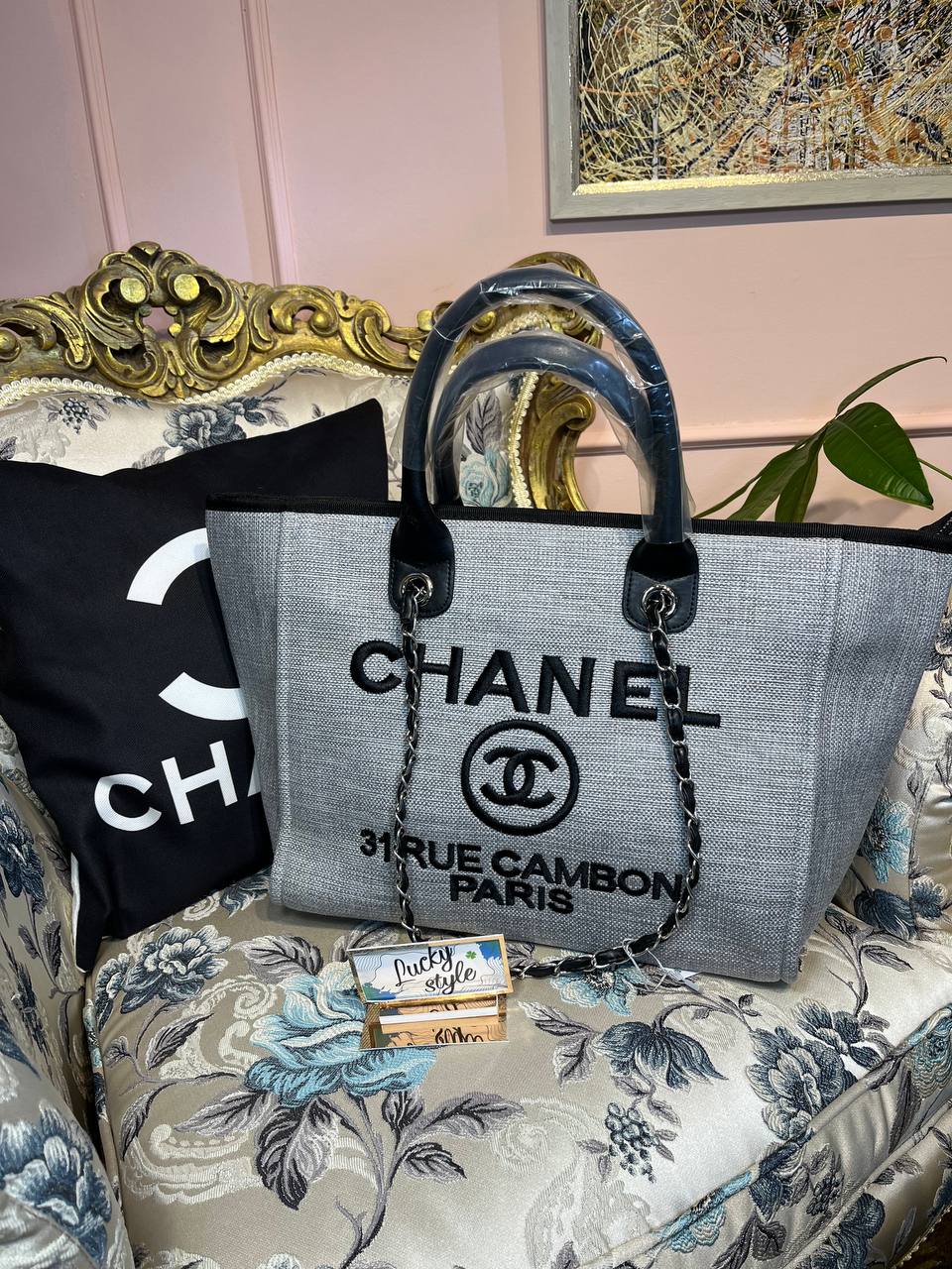 Сумка Chanel серая на замке 774521