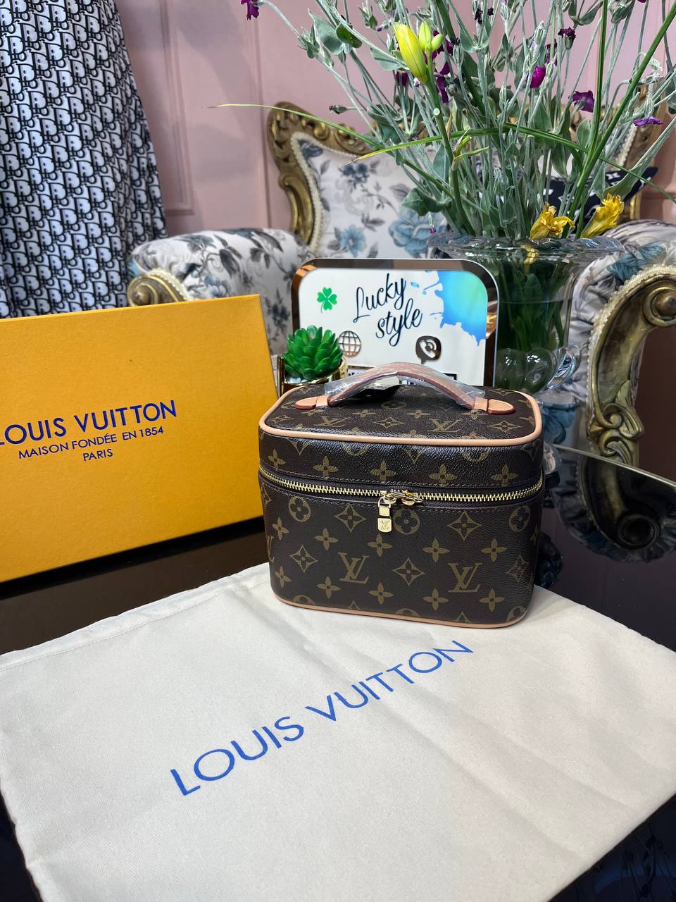 Косметичка Louis Vuitton маленькая коричневый монограмм 95914