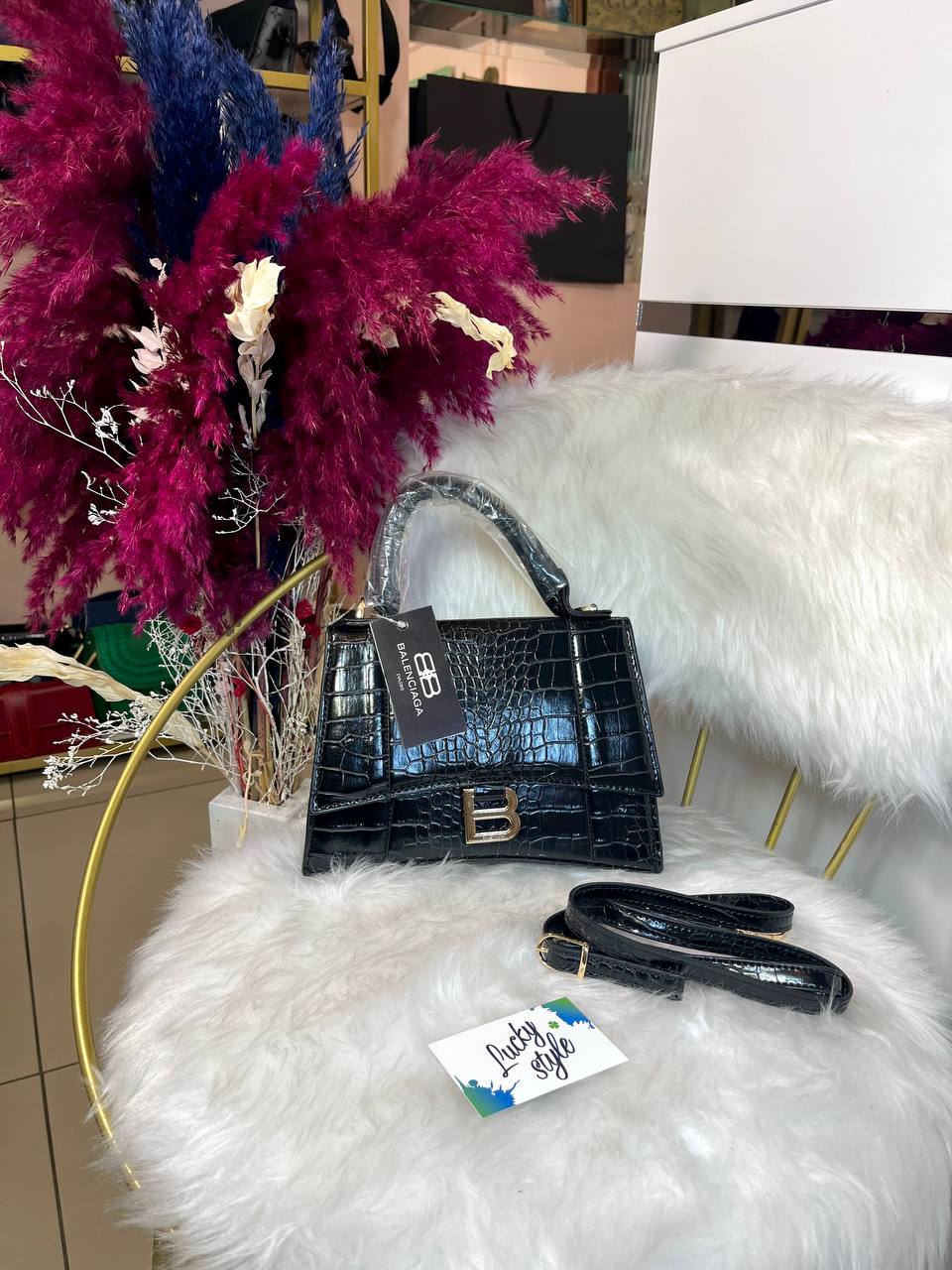 Сумка Balenciaga Women`s Hourglass Small Hangbag чёрная 96047