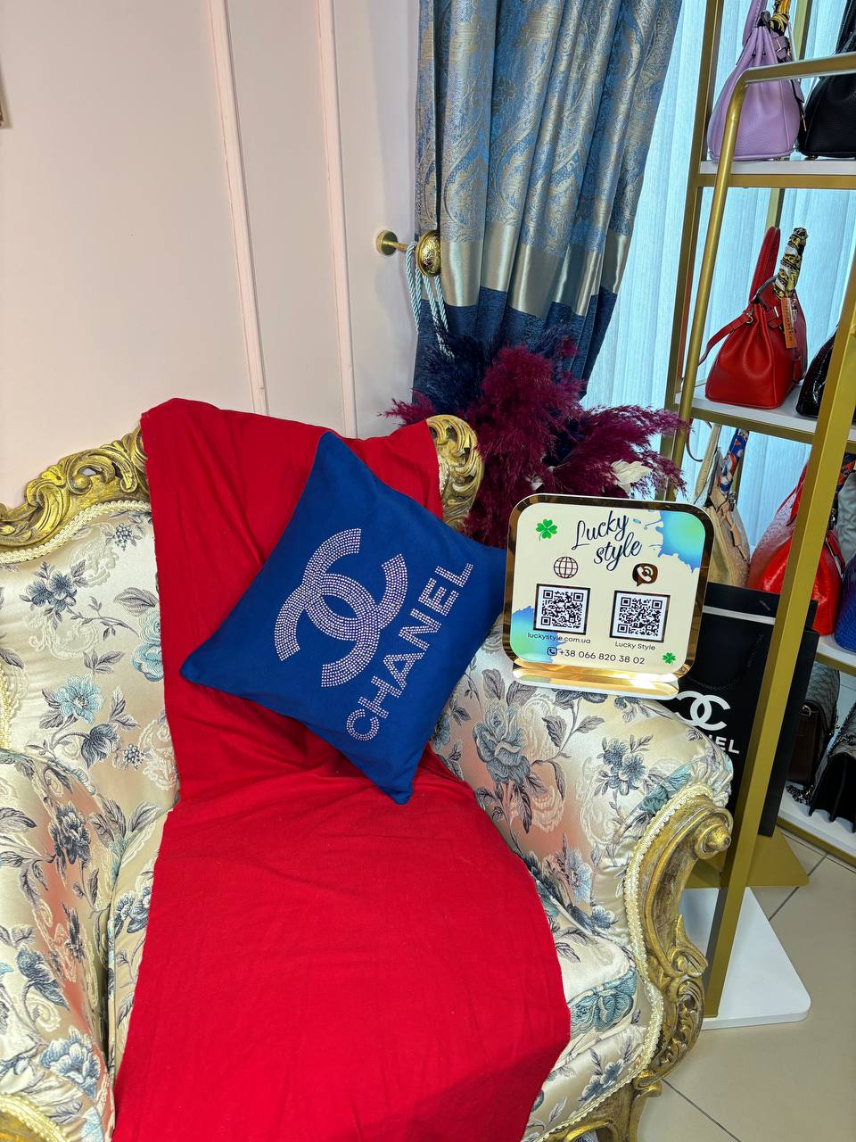 Подушка Chanel синяя 96267