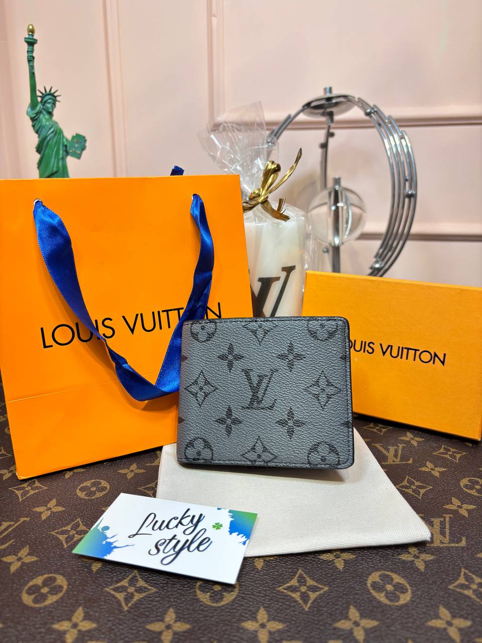 Кошелек Louis Vuitton натуральная кожа серый монограм 96387