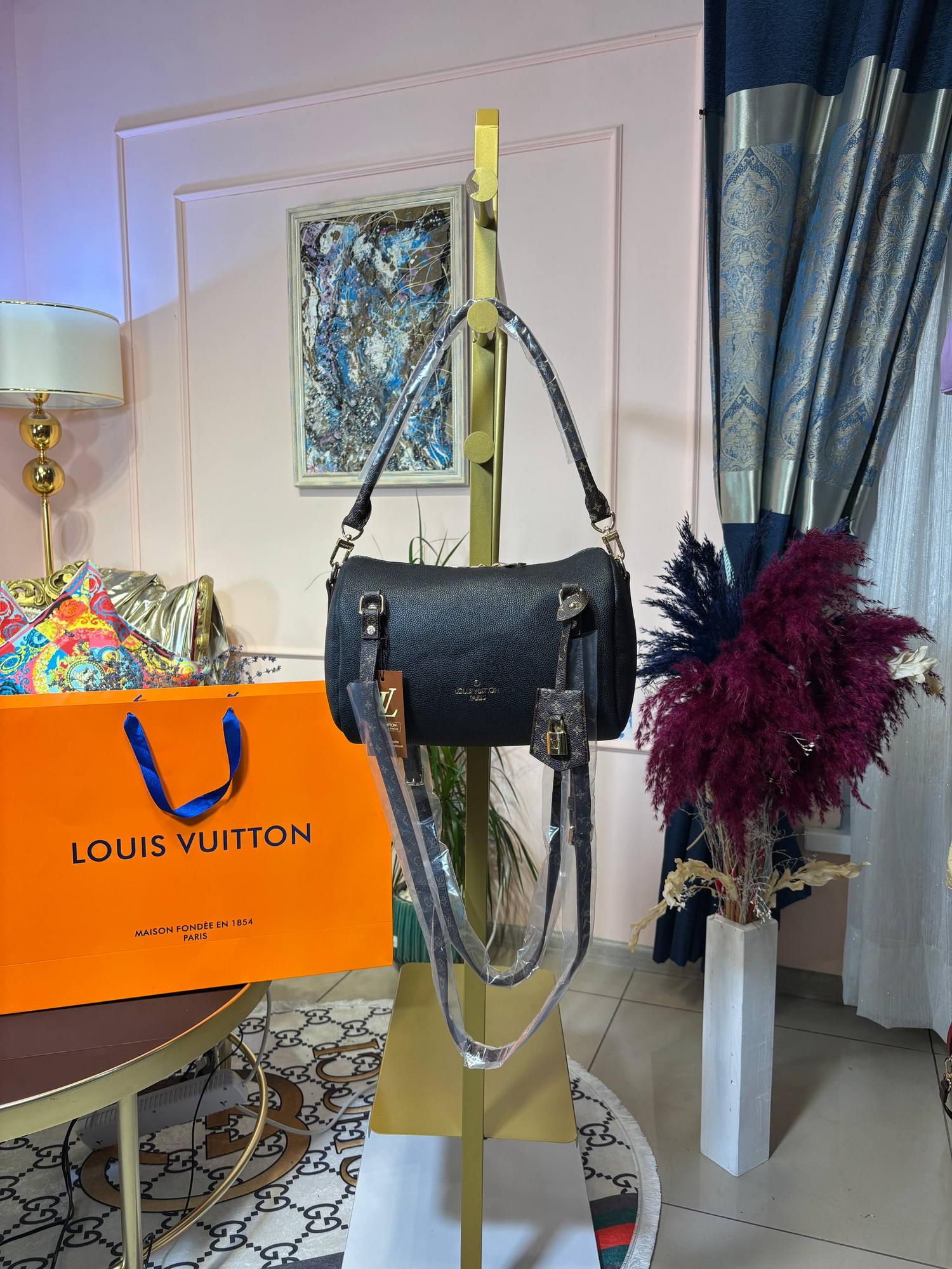 Сумка Louis Vuitton Speedy черная 25 см 96405