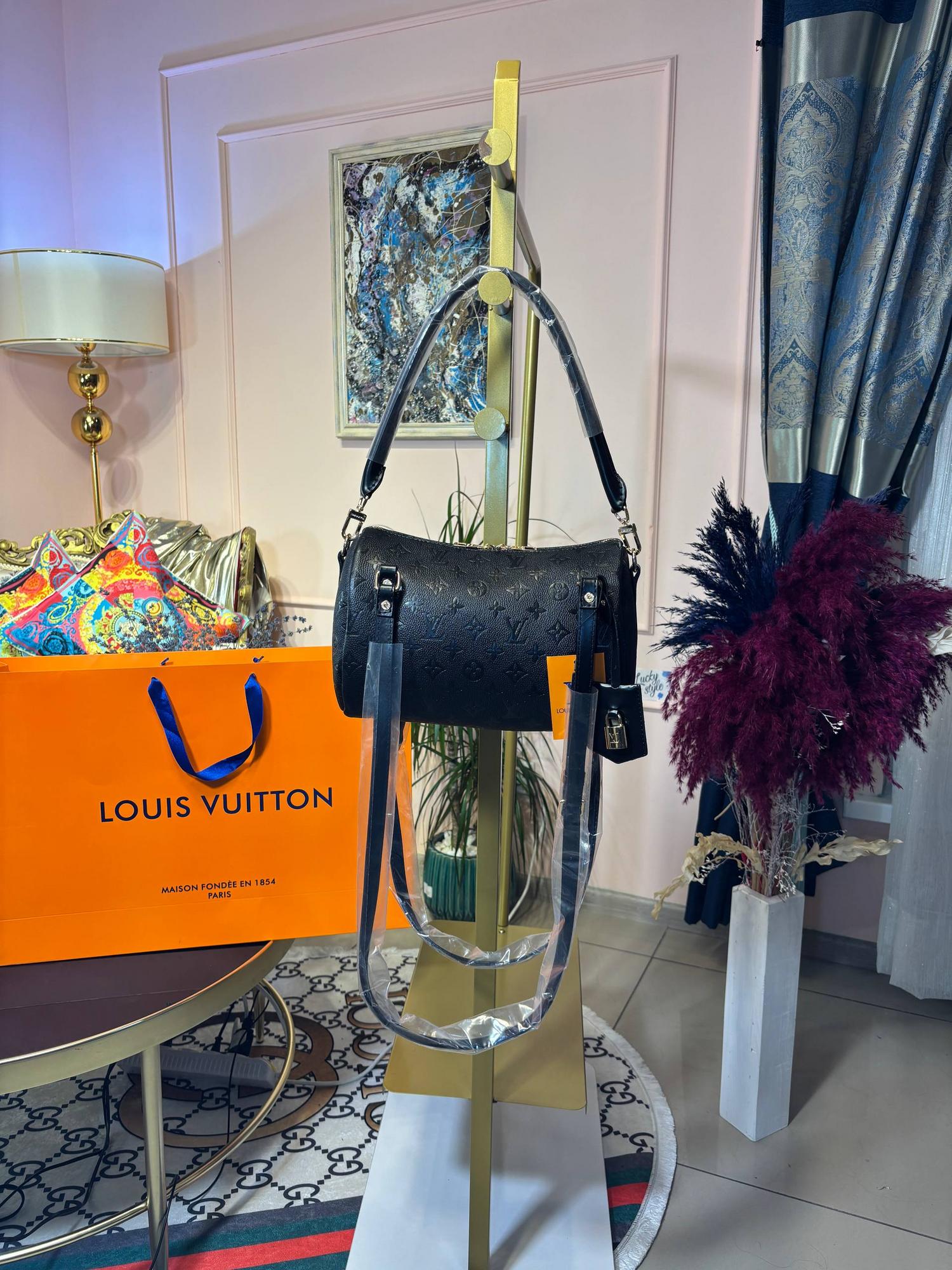 Сумка Louis Vuitton Speedy черный монограм 25 см 96403