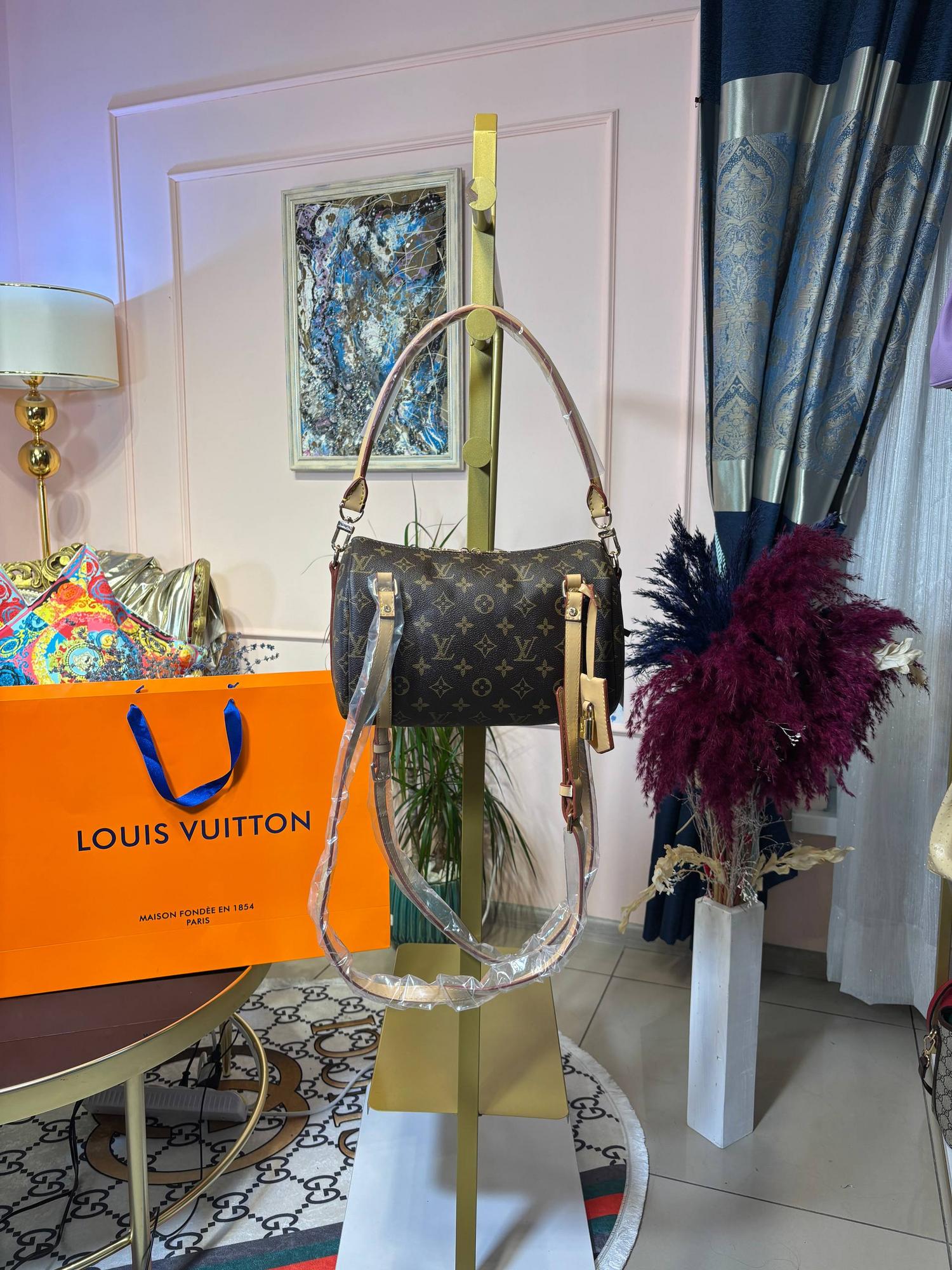 Сумка Louis Vuitton Speedy коричневый монограм 25 см 96404