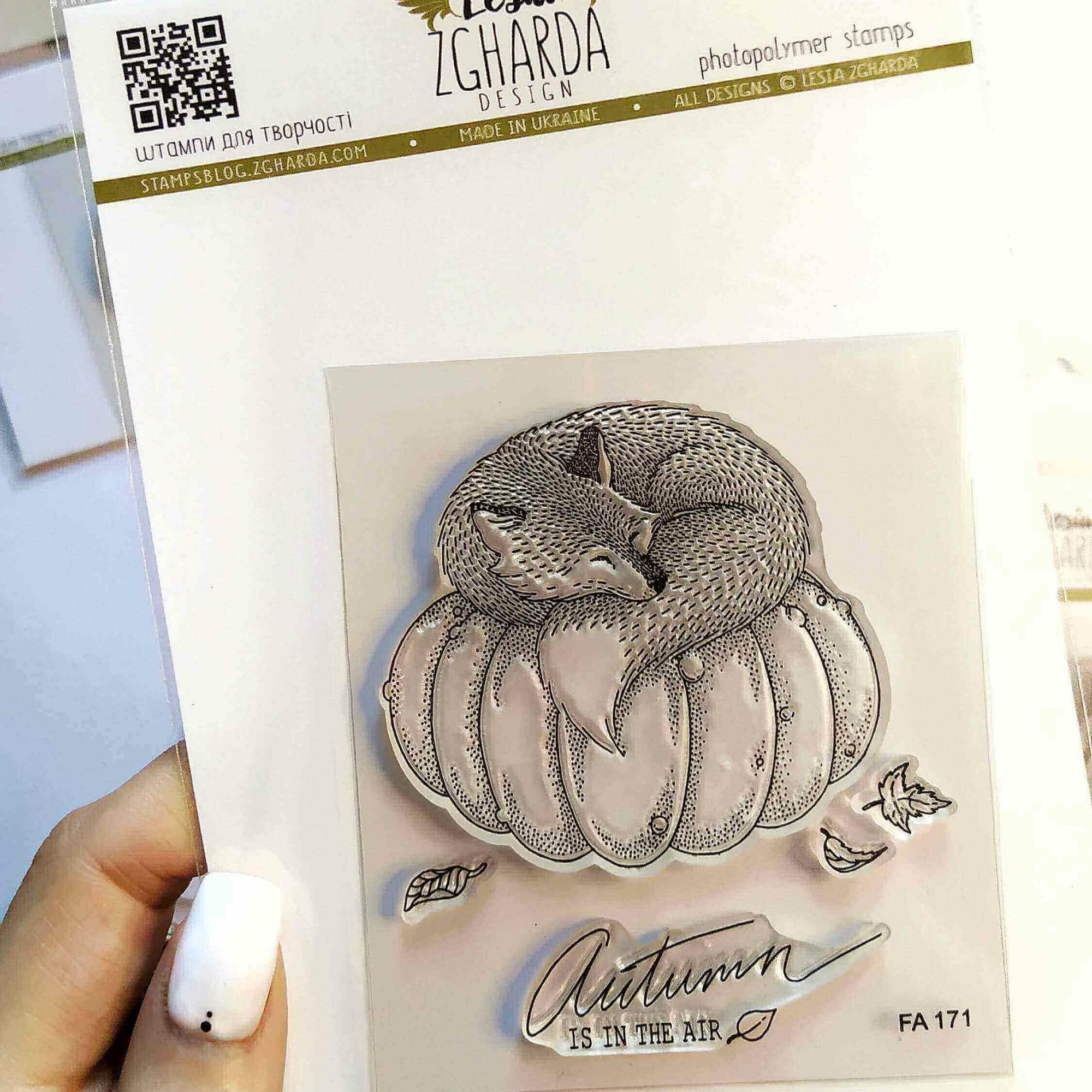 {FA171} Stamp Set "Fox sleeping on the pumpkin"