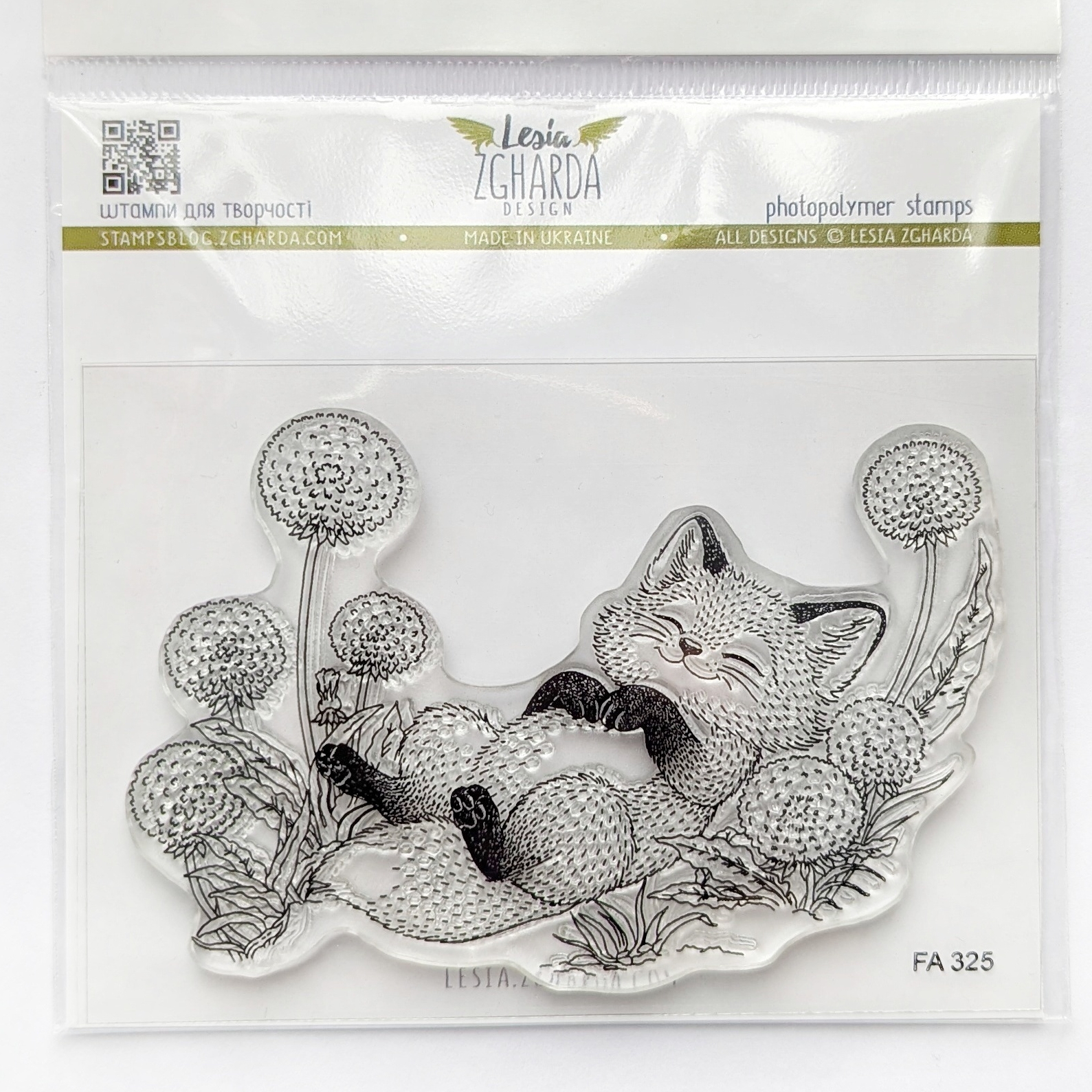 {FA325} Stamp "Happy Sleeping Fox Kit Among Dandelions"