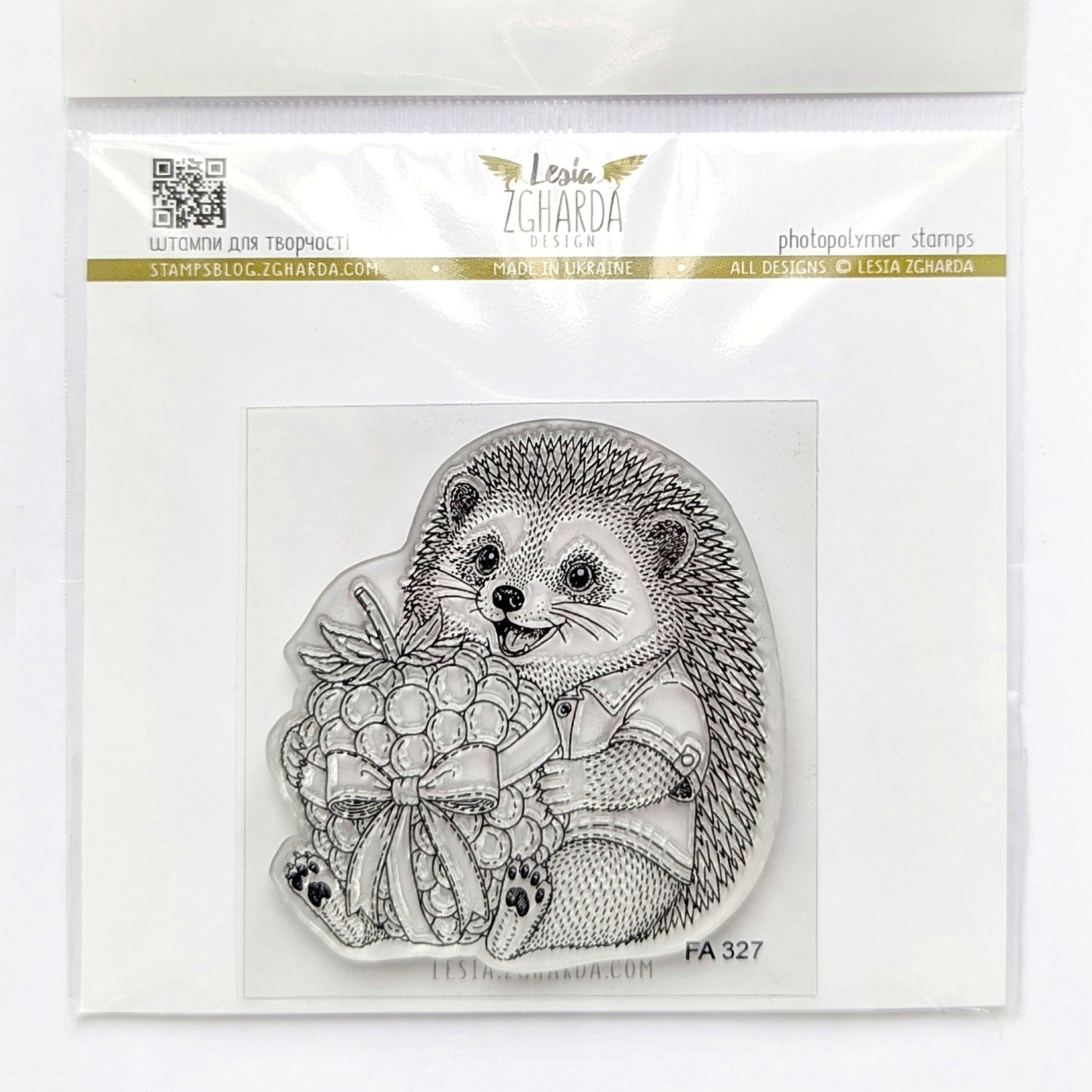 {FA327} Stamp “Hedgehog with a Berry Gift”