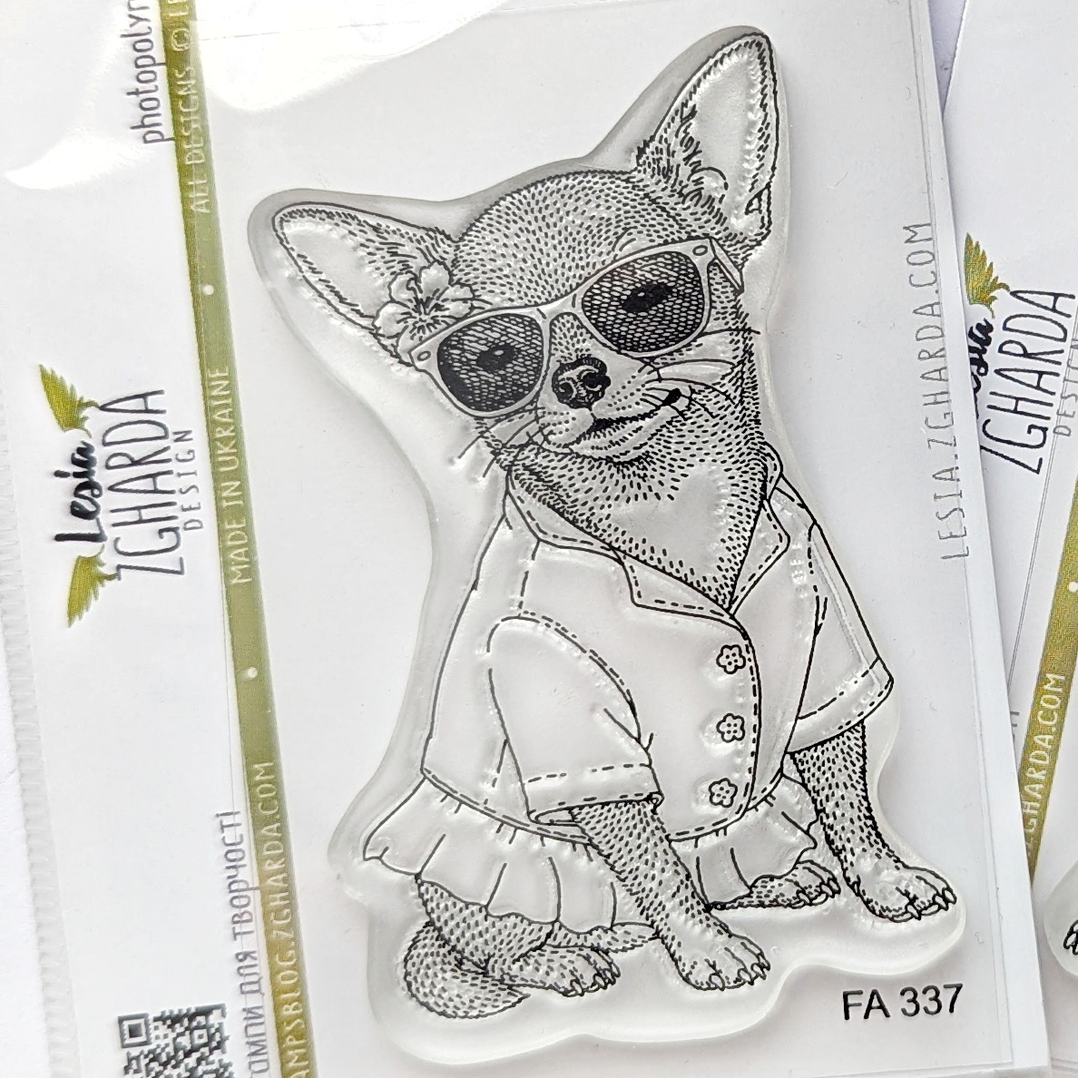 {FA337} Stamp "Chill Chihuahua Dog (Girl)"