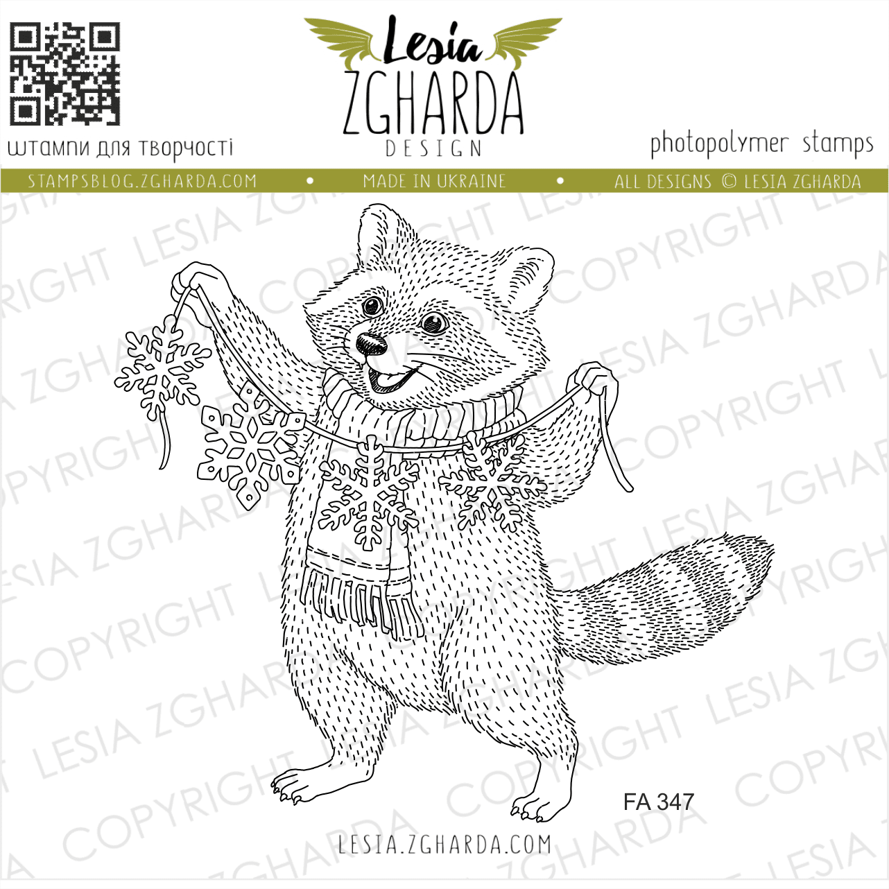 {FA347} Stamp "Cozy Raccoon with Snowflake Garland"