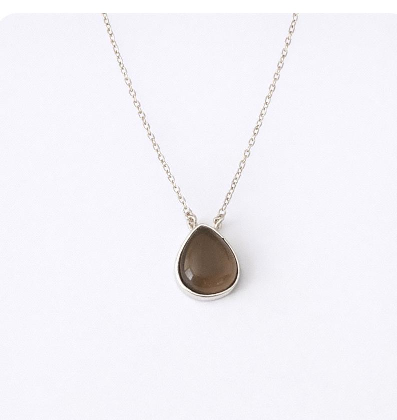 Pendentif en argent avec topaze fumée goutte