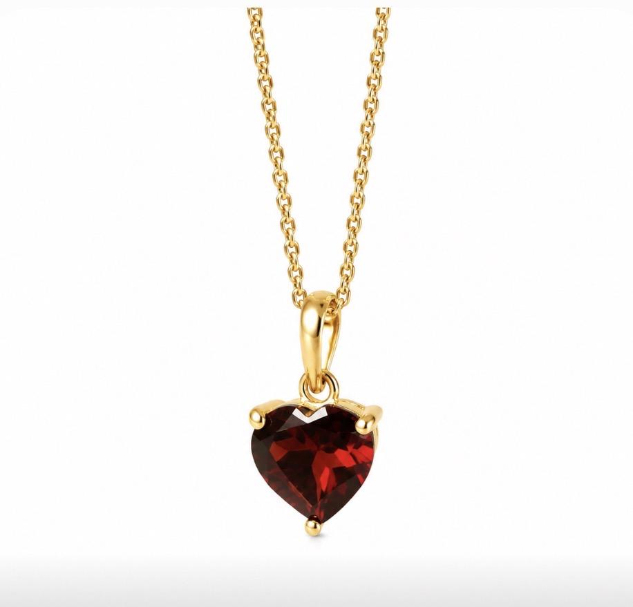 Pendentif avec grenat coeur en argent dore