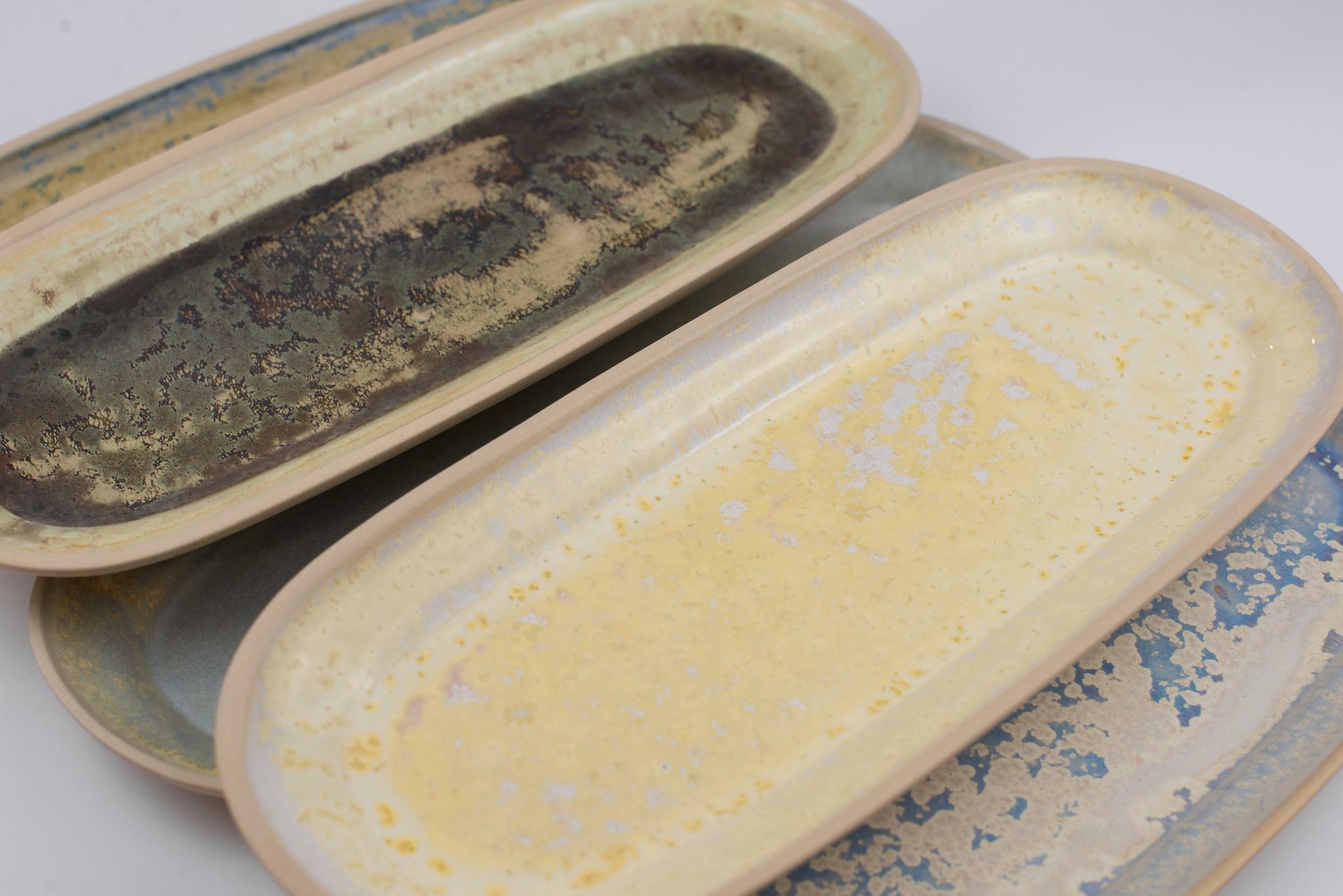 Serving plates