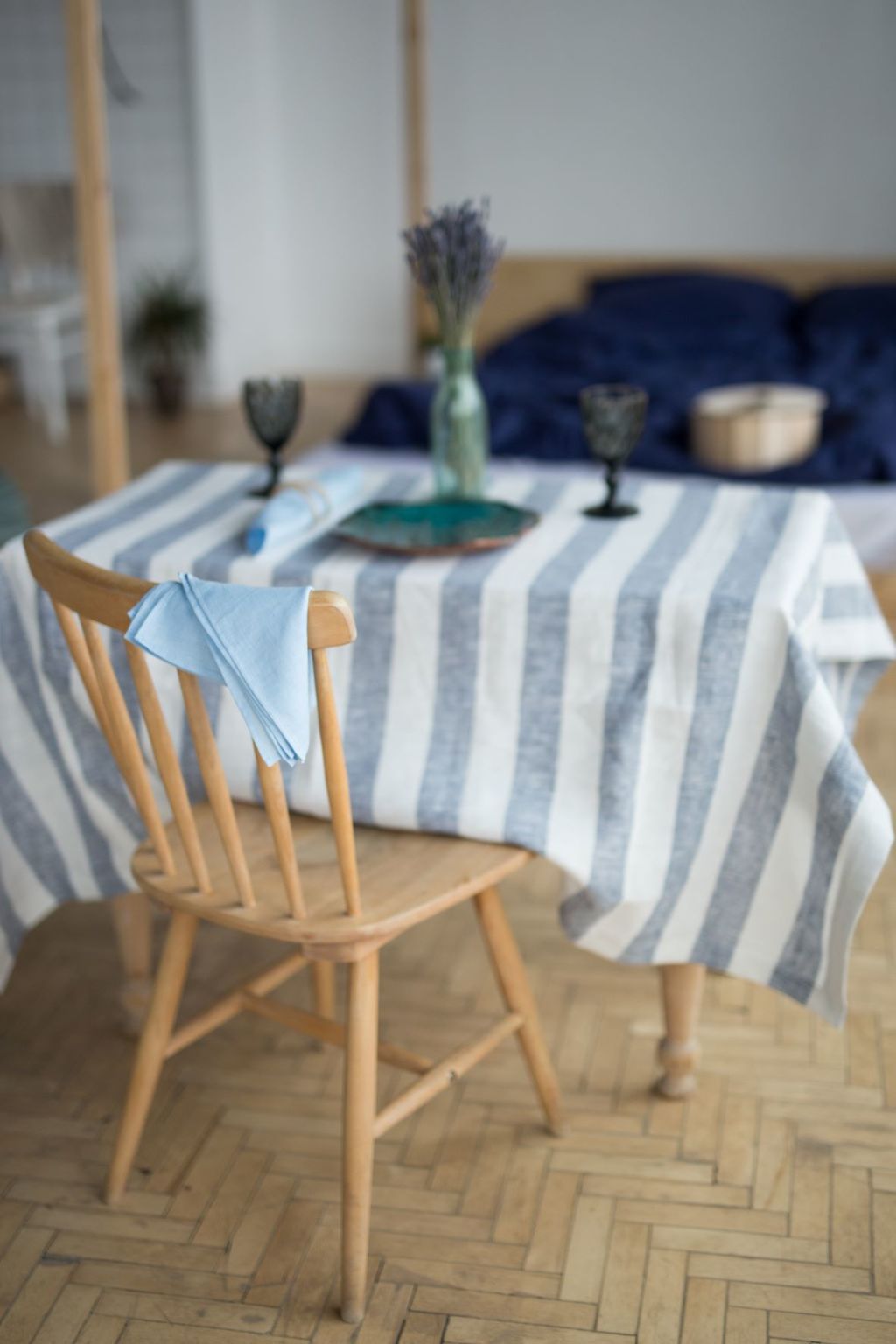 Скатертина з льону у блакитну смужку