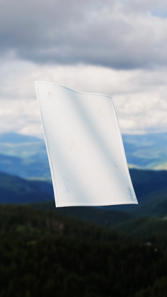 Скатертина з льону з машинною вишивкою. Колекція "Квіт"