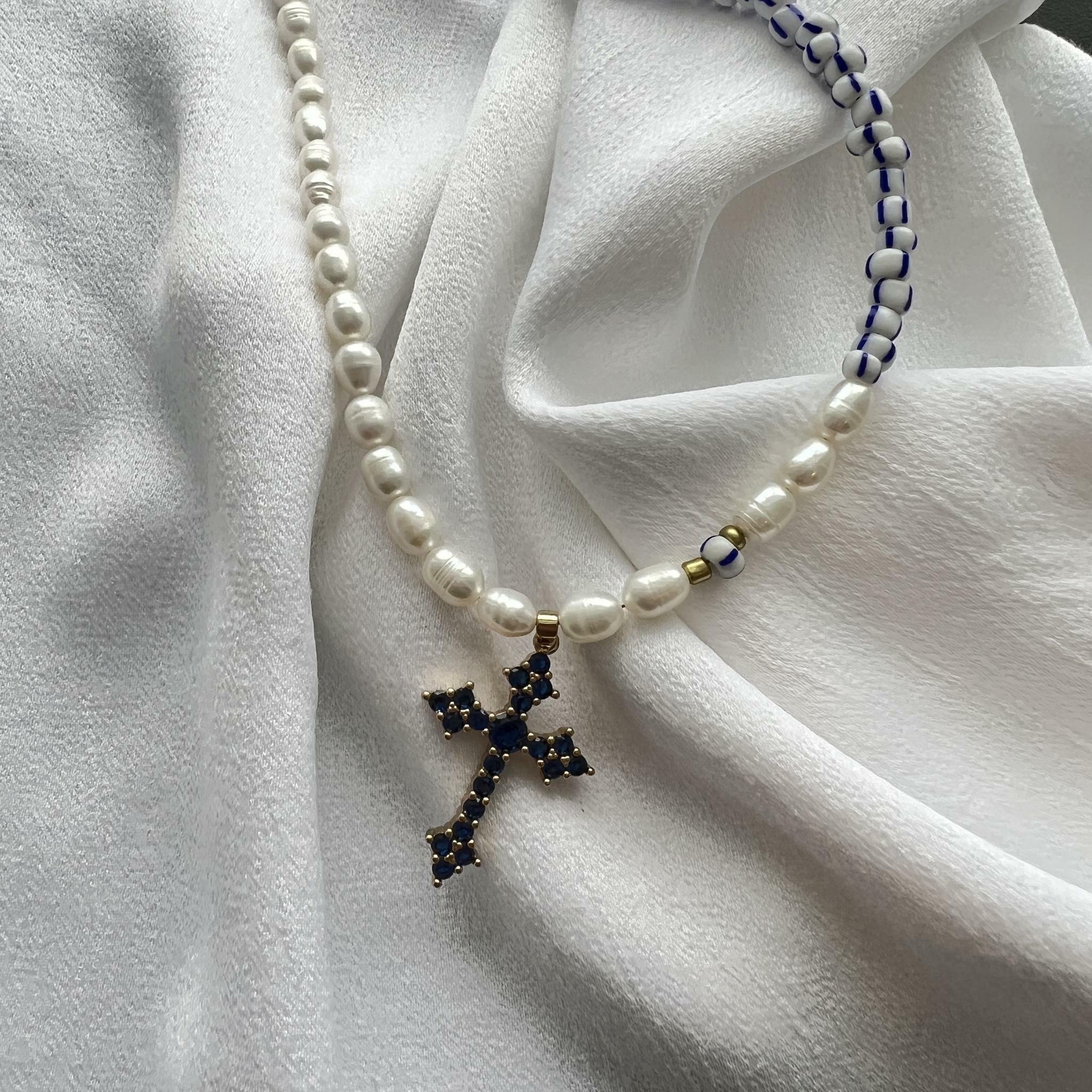 "CROSS"