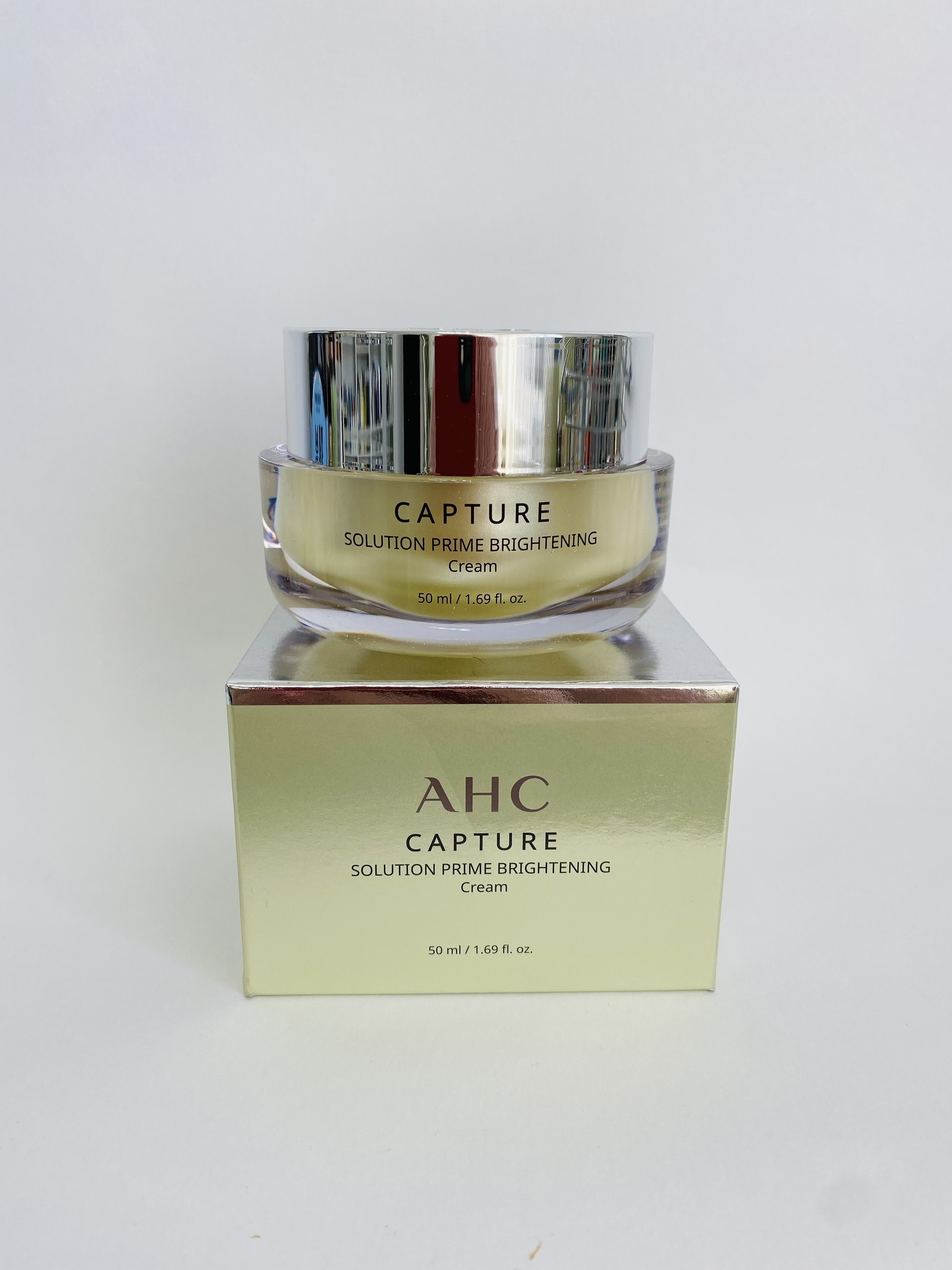 Крем для лица > Осветляющий и омолаживающий крем для лица AHC Capture  Solution Prime Brightening Cream 50 ml купить в интернет-магазине