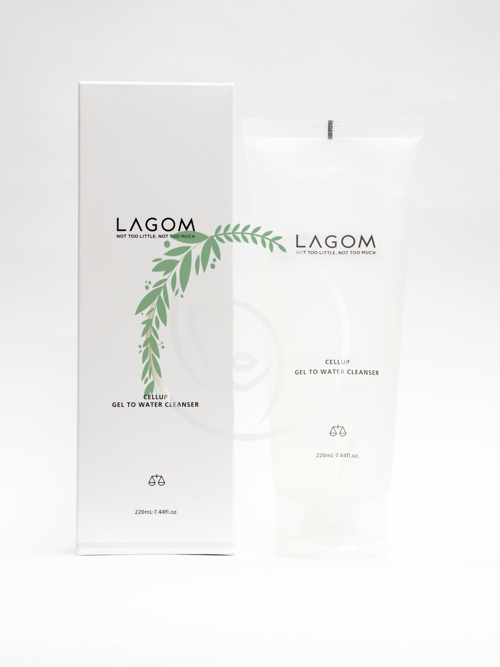 Пенки, гели для умывания > Нежный и мягкий гель для умывания Lagom Cellup  Gel To Water Cleanser 220ml купить в интернет-магазине