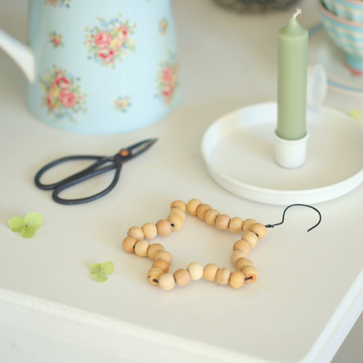 Підвіска з дерев'яних намистин "Зірка" 10см Ib Laursen