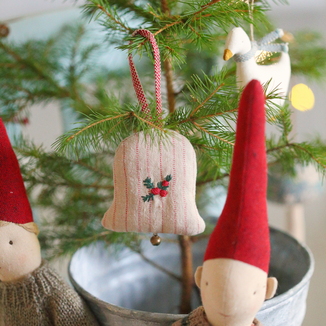 Підвіска ялинкова текстильна "Дзвіночок" 7см Maileg