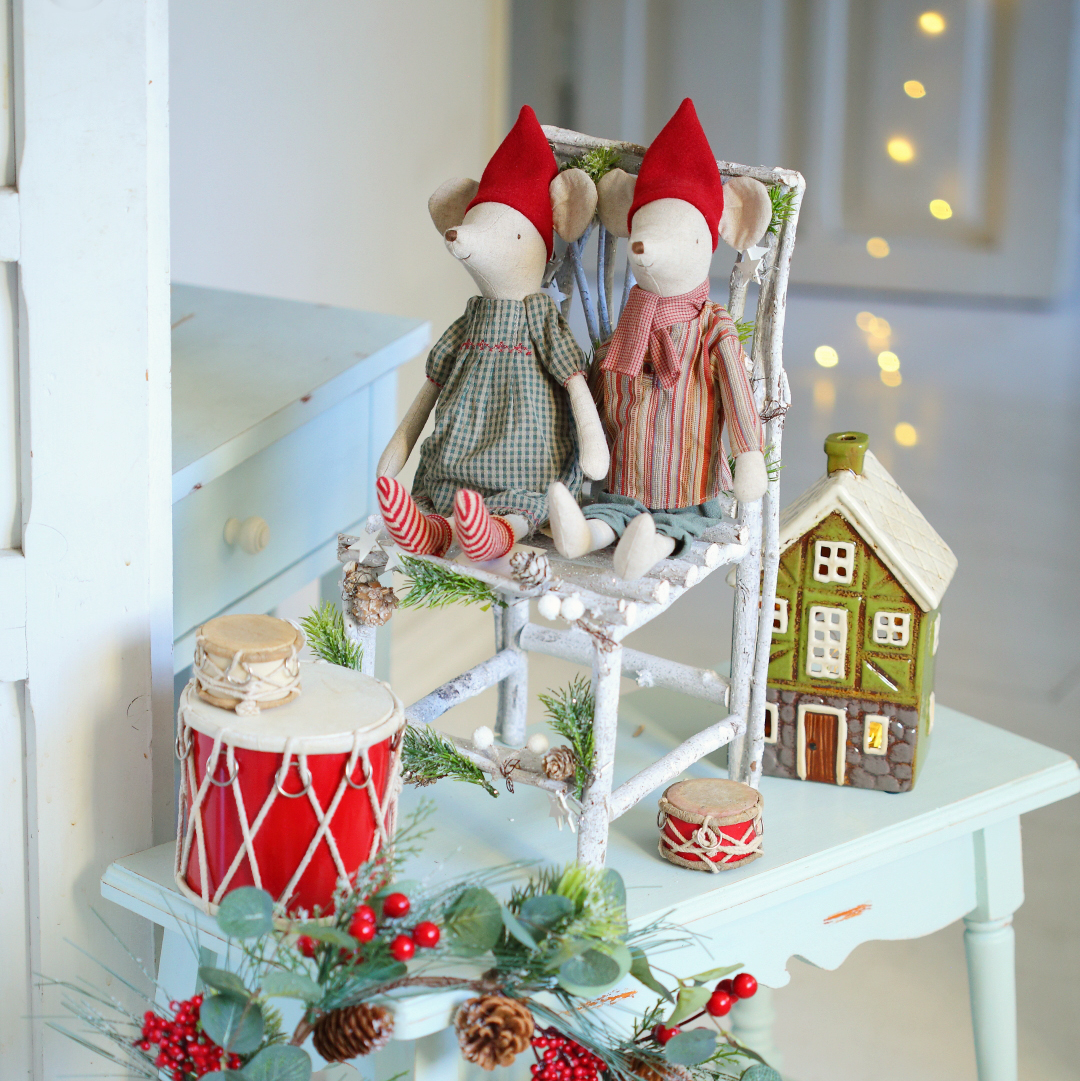 Стільчик/крісло із гілочок засніжений 42см Canea