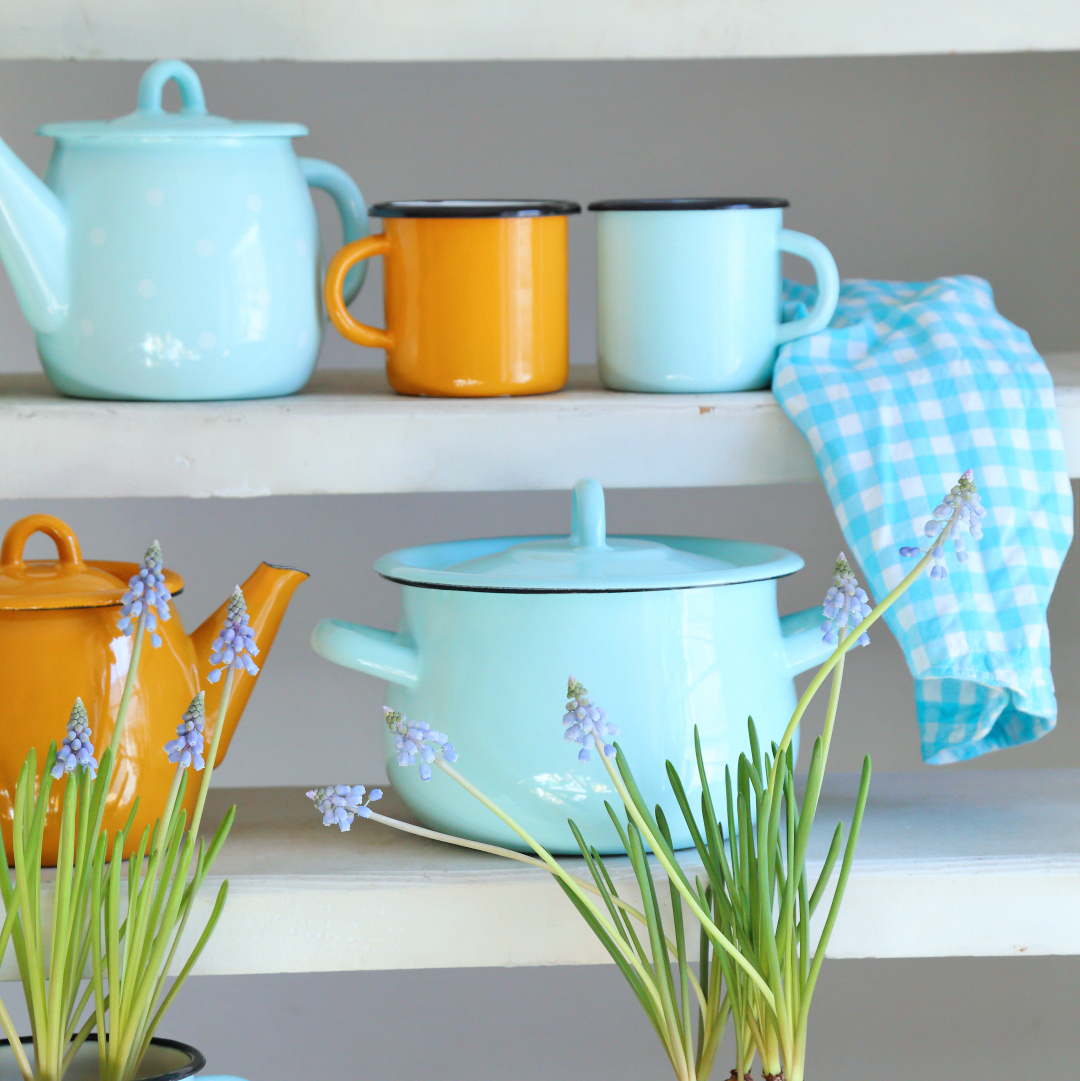 Каструля емальована 2,4л м'ятна з кришкою