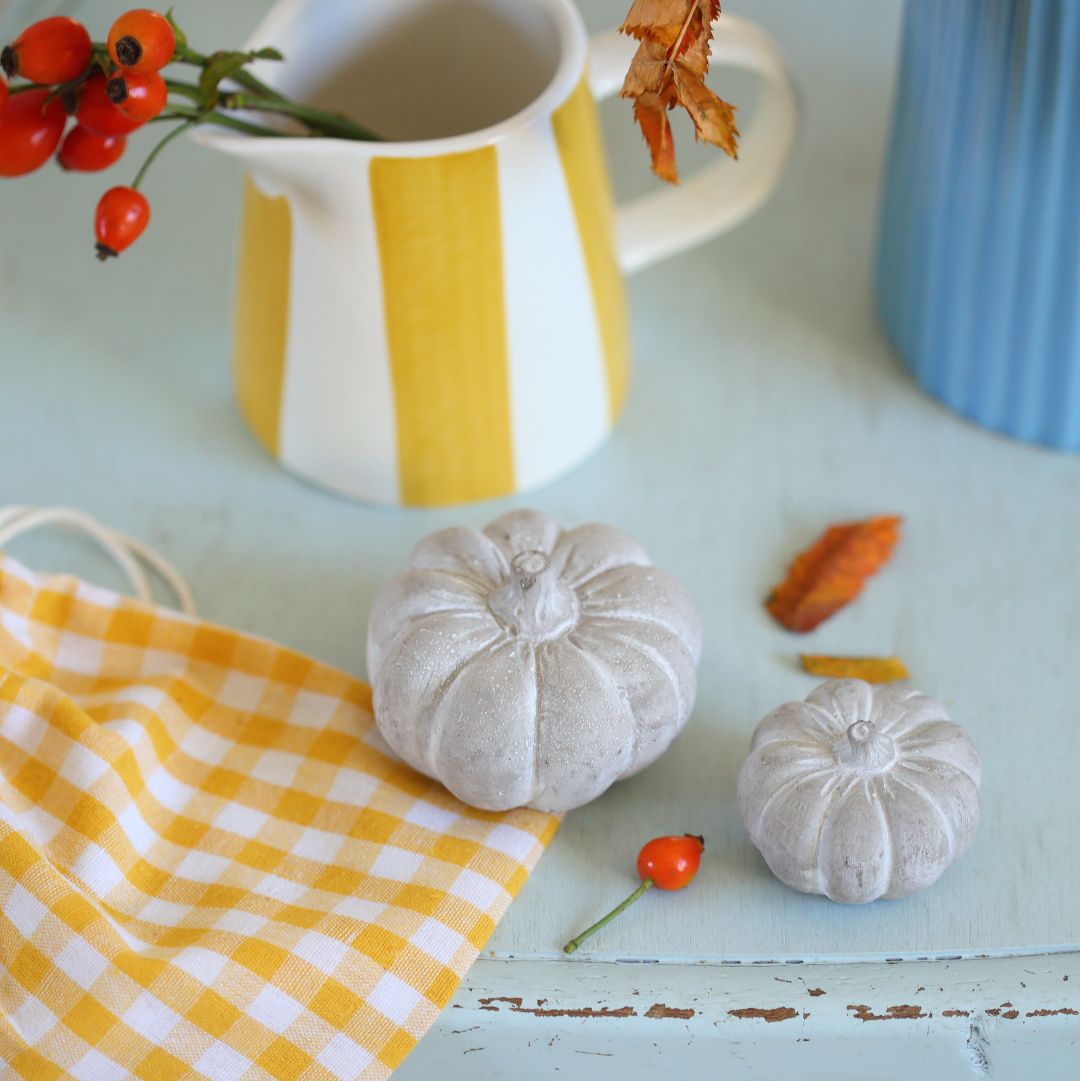 Гарбуз 5см декоративний із бетону Storefactory