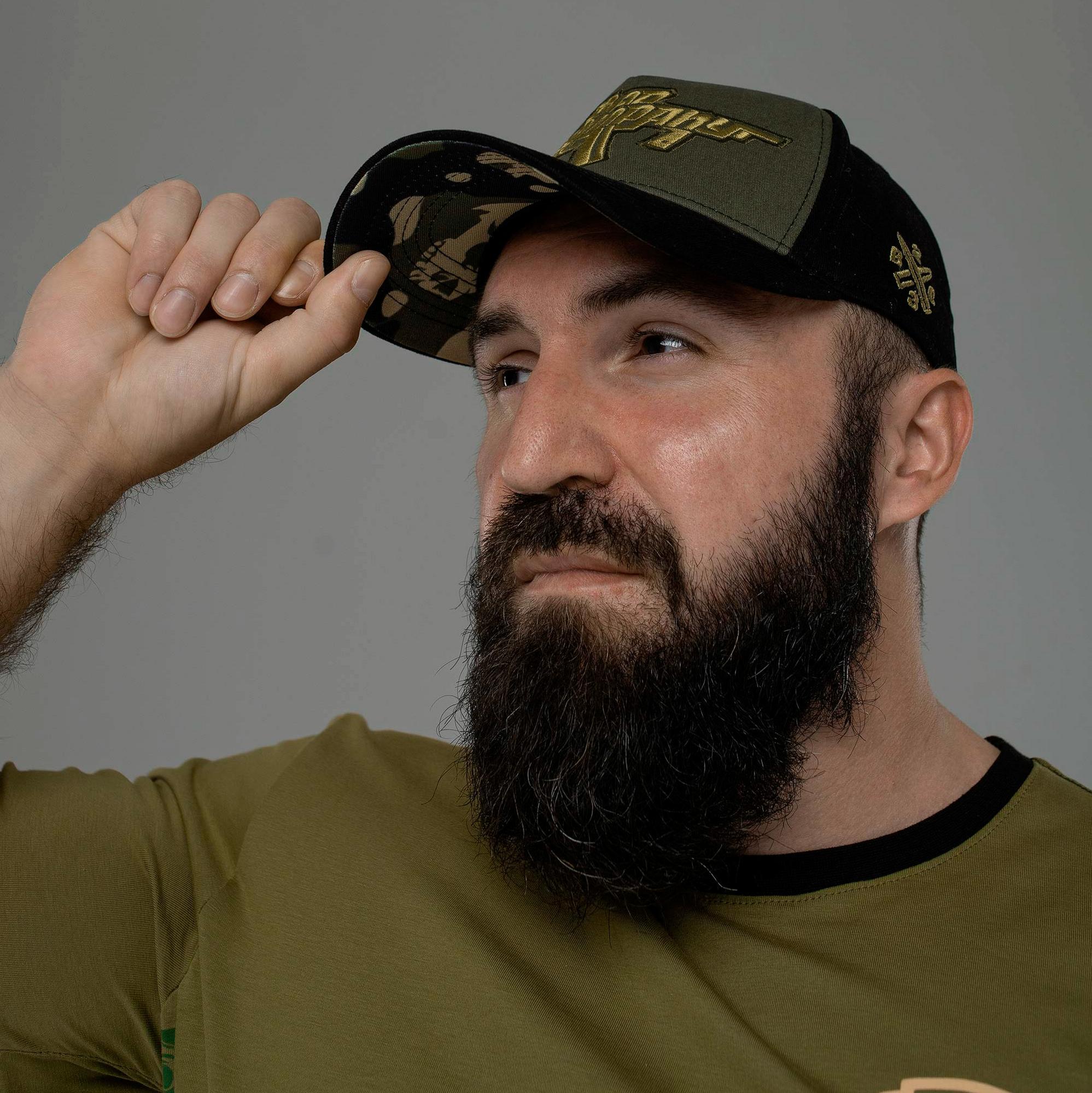 Бейсболка LOGO