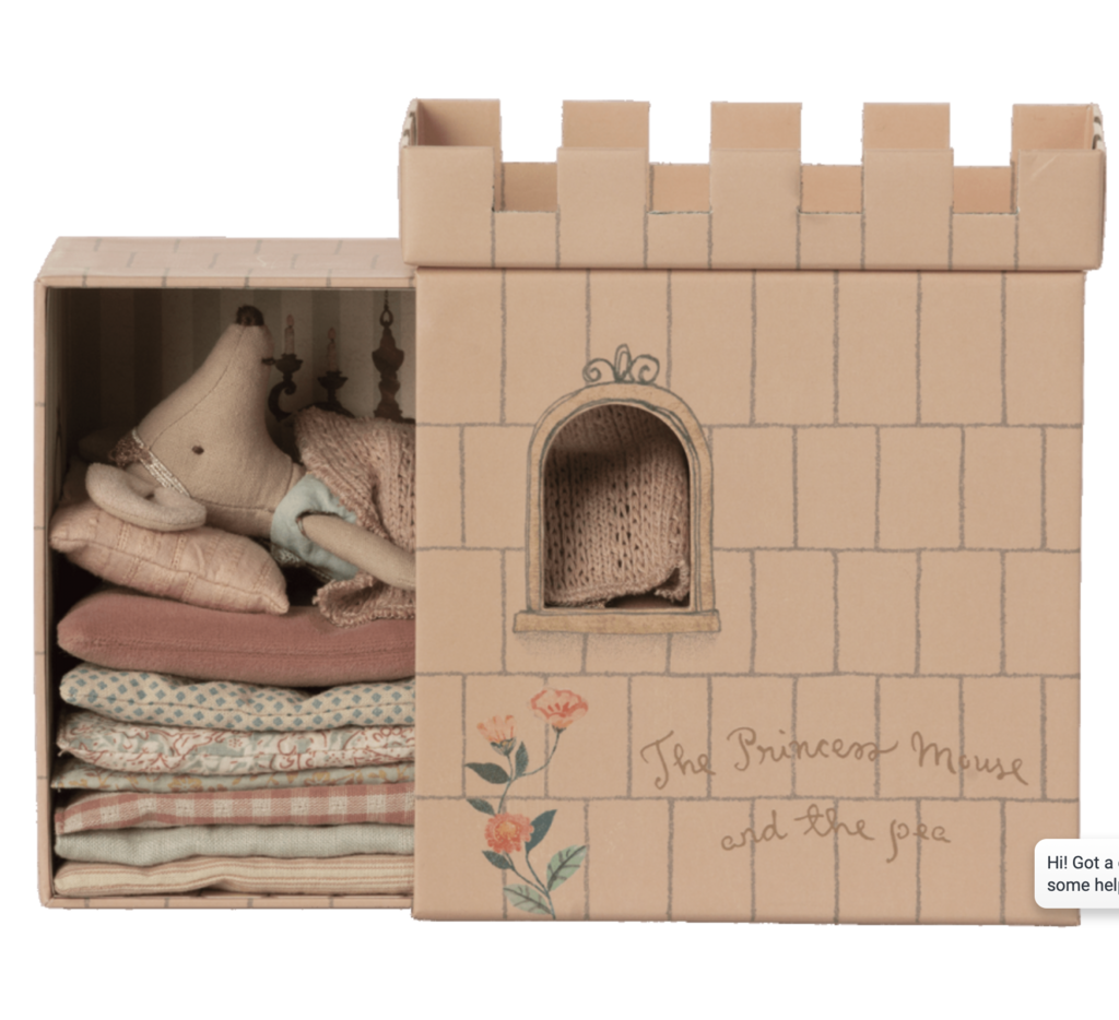 Big sister mouse princess and the pea