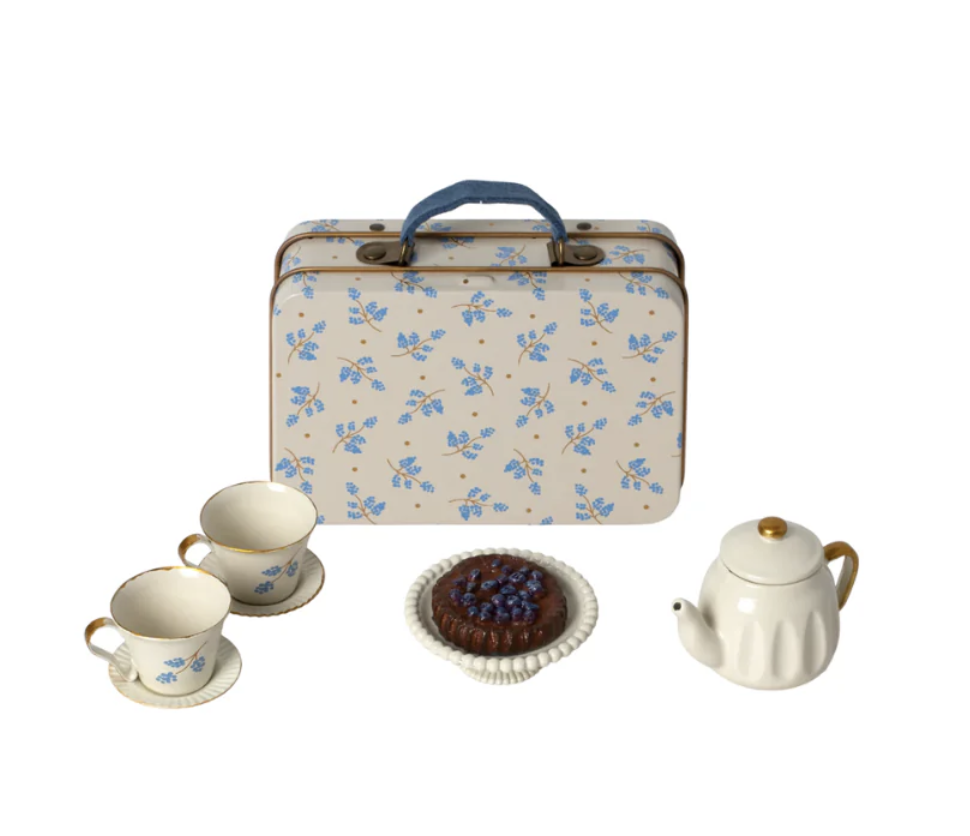 Afternoon treat, Mouse - Blue Madelaine