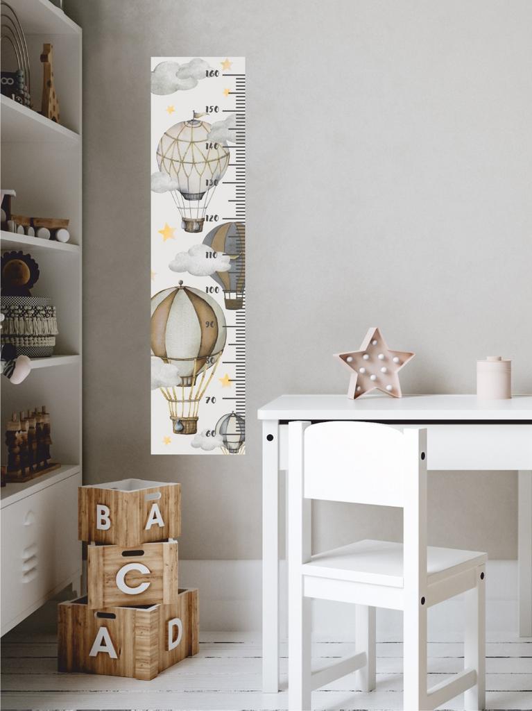 Growth Chart Retro Hot air ballons