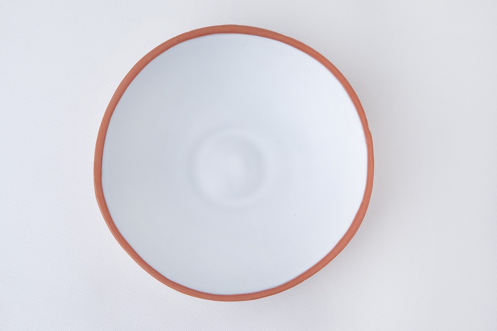 Глубокая керамическая тарелка