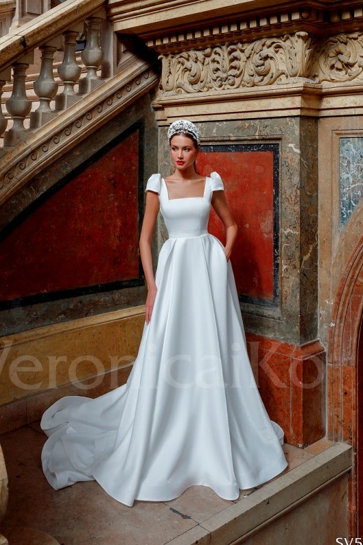 Свадебные платья с вырезом на спине купить по низкой цене в Новосибирске или Барнауле