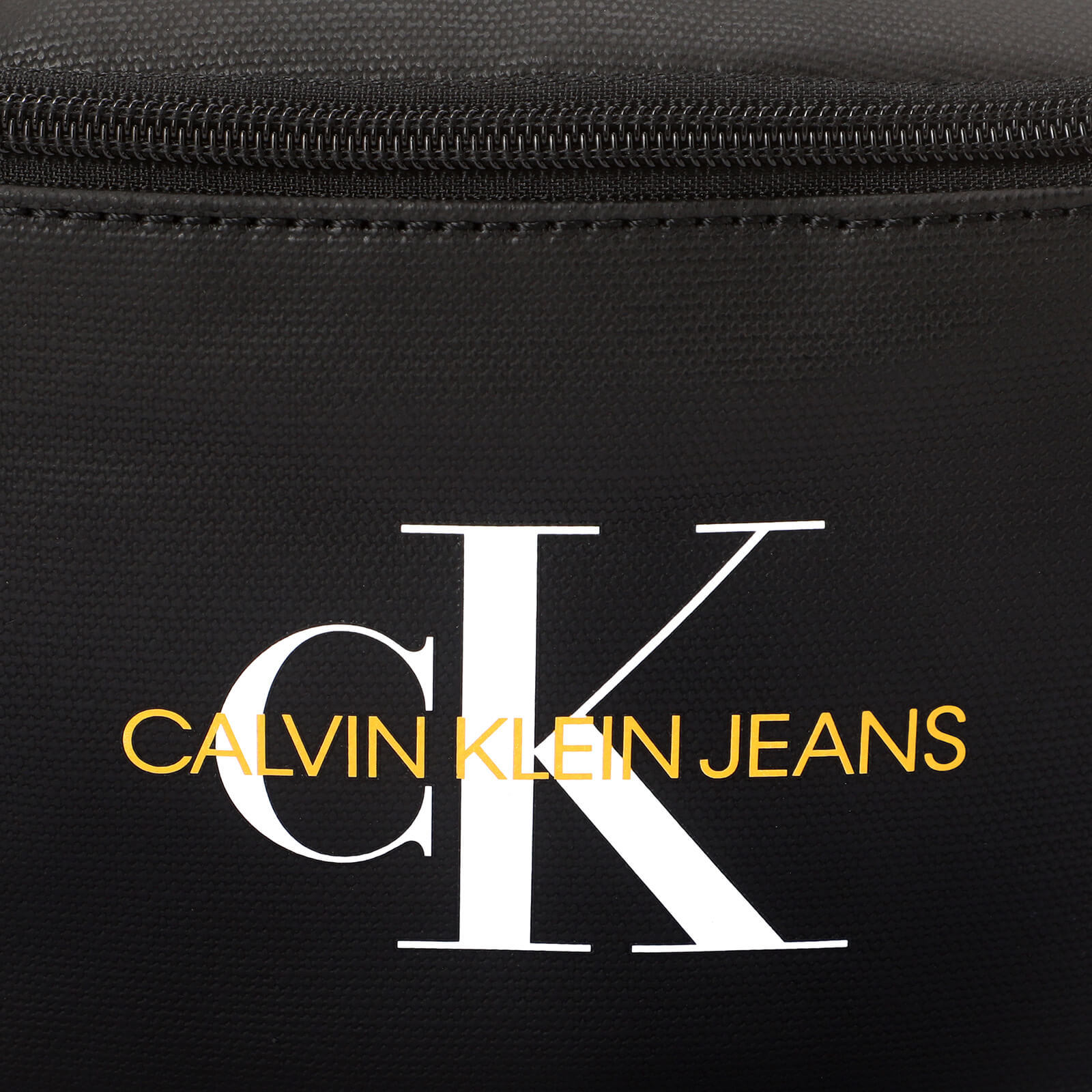 Calvin klein deals jeans clutch