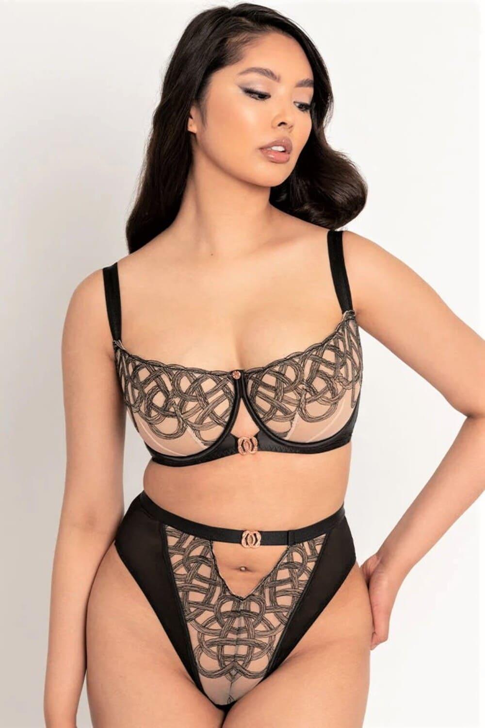 Белье > Трусы стринги с высокой посадкой Curvy Kate Scantilly Lovers Knot  ST020212BLT купить в интернет-магазине