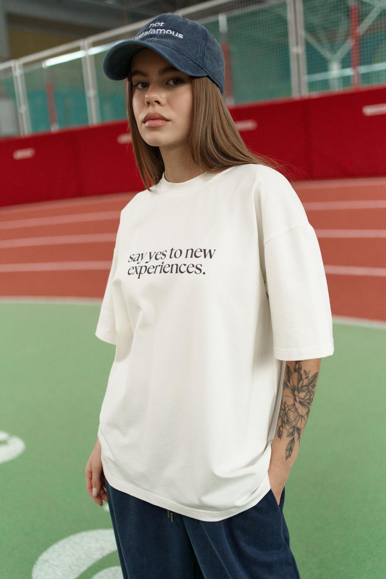 Футболка з принтом