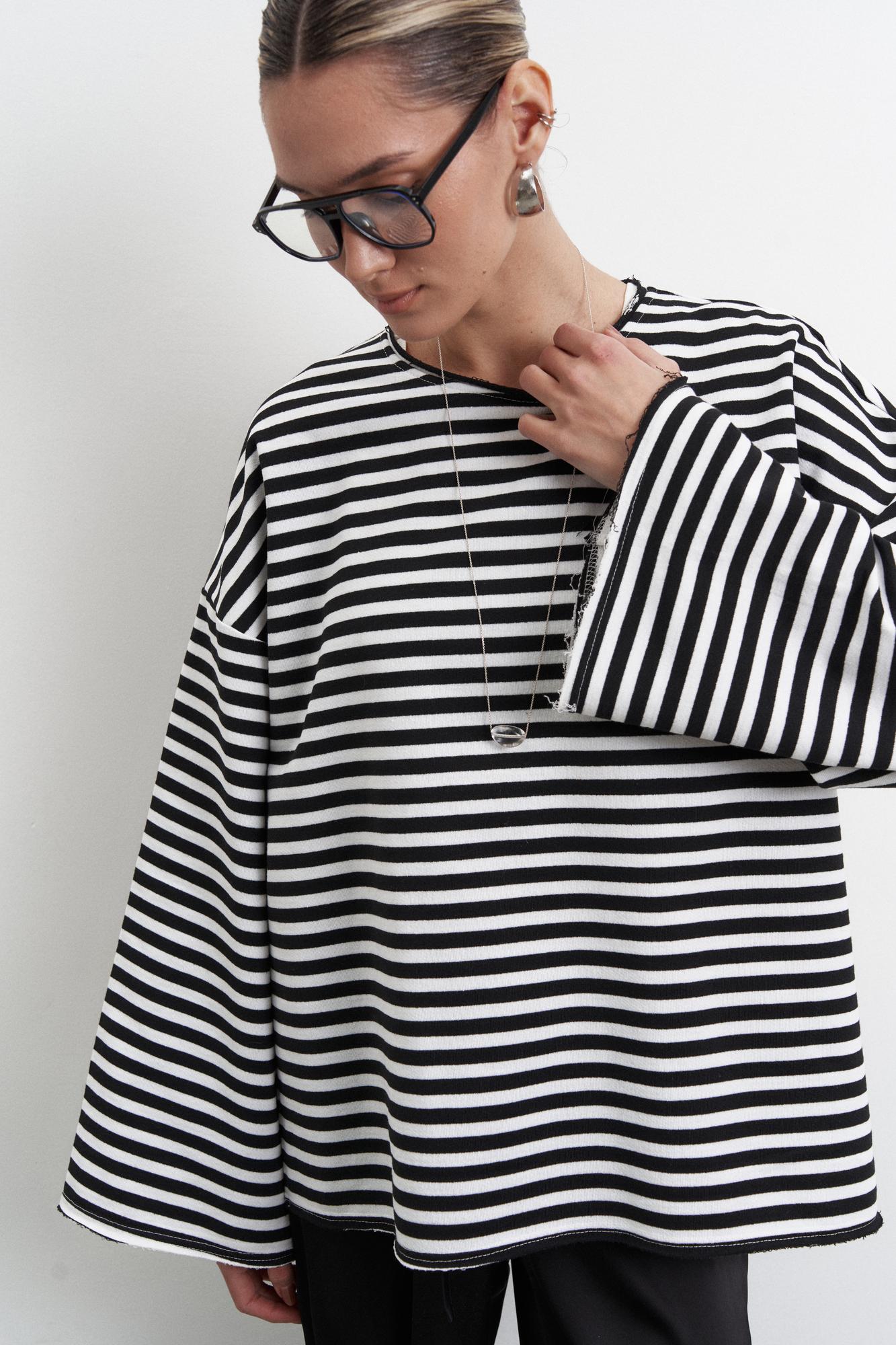 Лонгслів у смужку