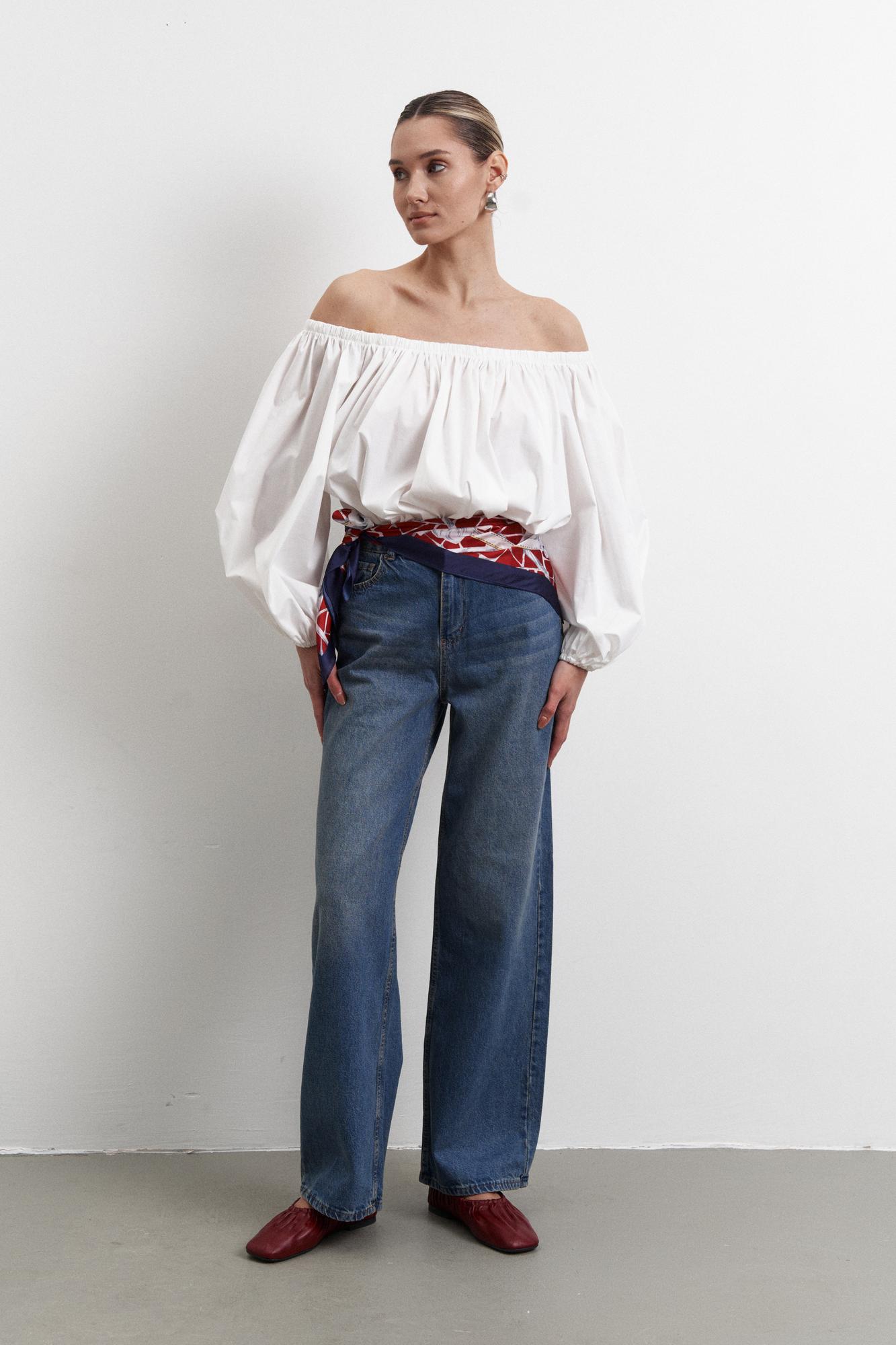 Об'ємна блузка буф