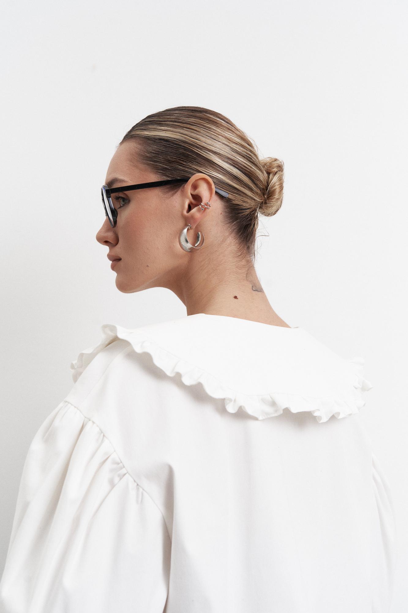 Блуза з рюшами