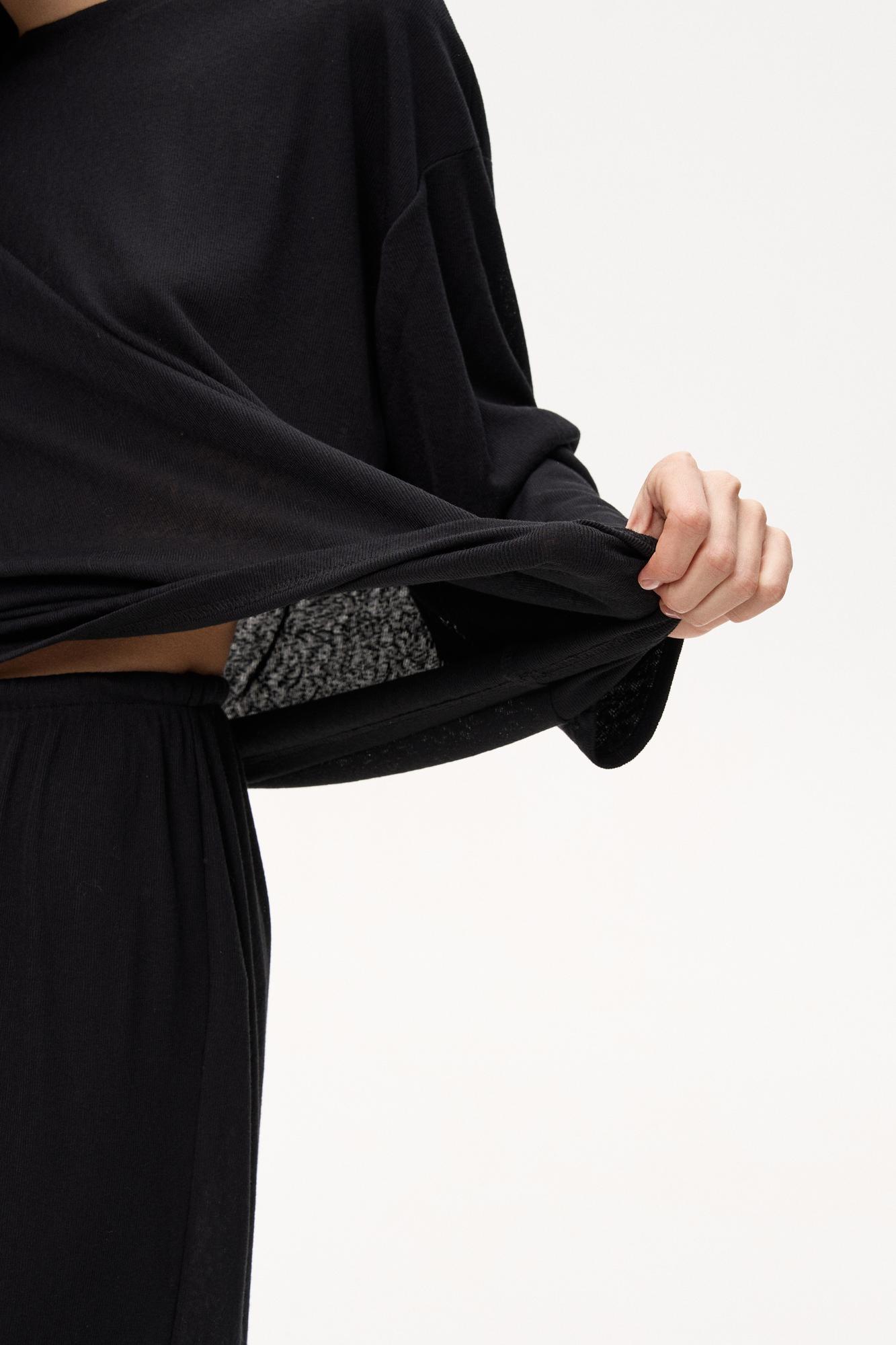 Трикотажний фактурний лонгслів