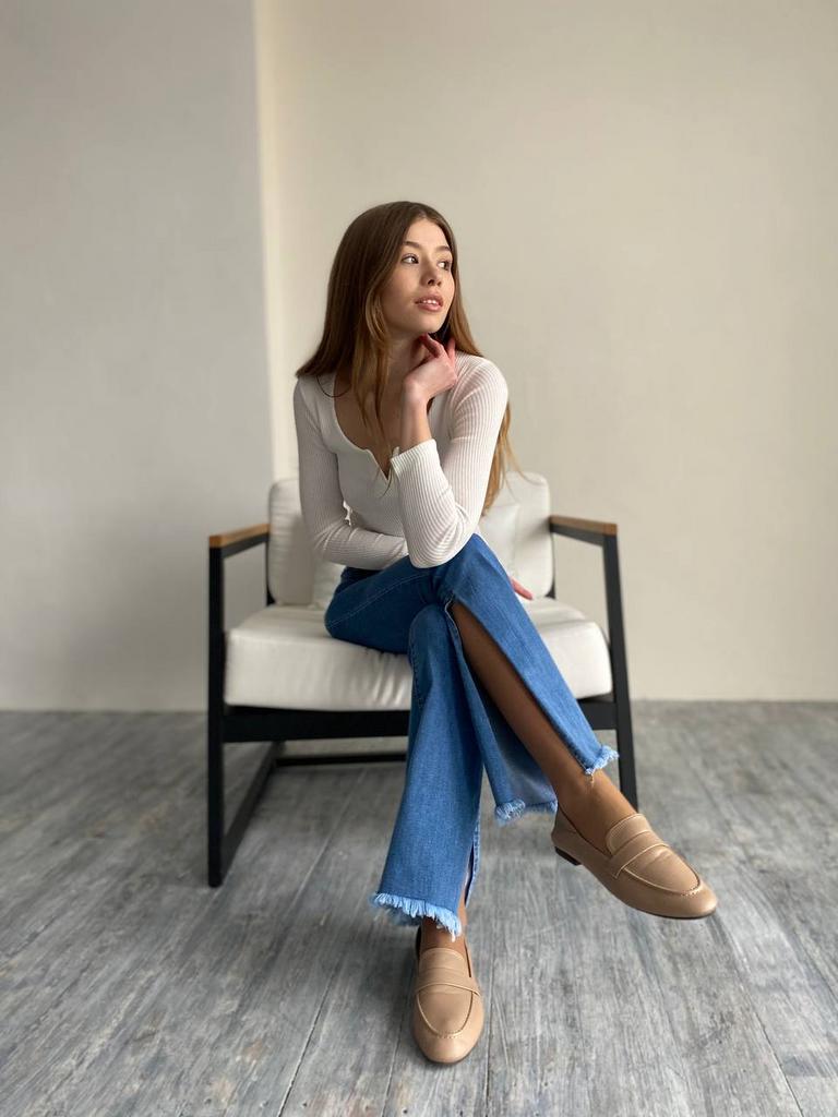 ДЖИНСИ КЛЬОШ З РОЗРІЗОМ