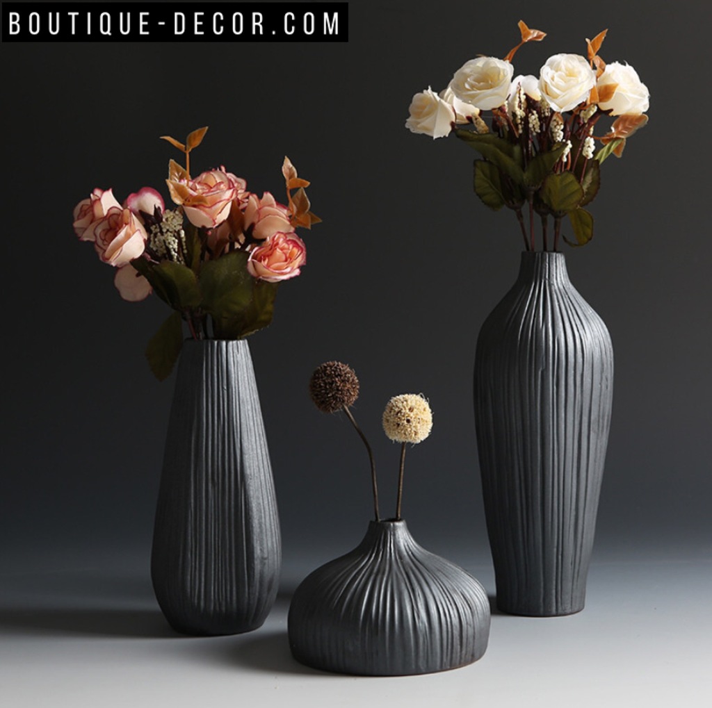 1563290567-Pure-Black-Ceramic-Vases-c_Ceramic+Vases