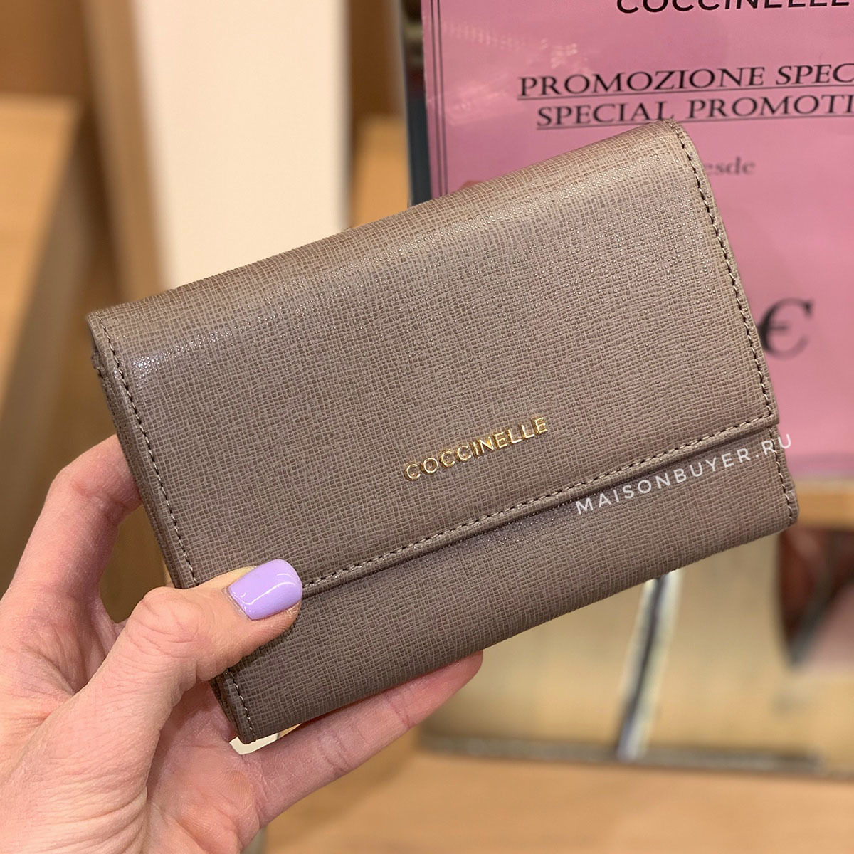 COCCINELLE medium saffiano flap wallet taupe