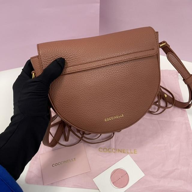 COCCINELLE BEAT SADDLE MINI FRANGE Cinnamon