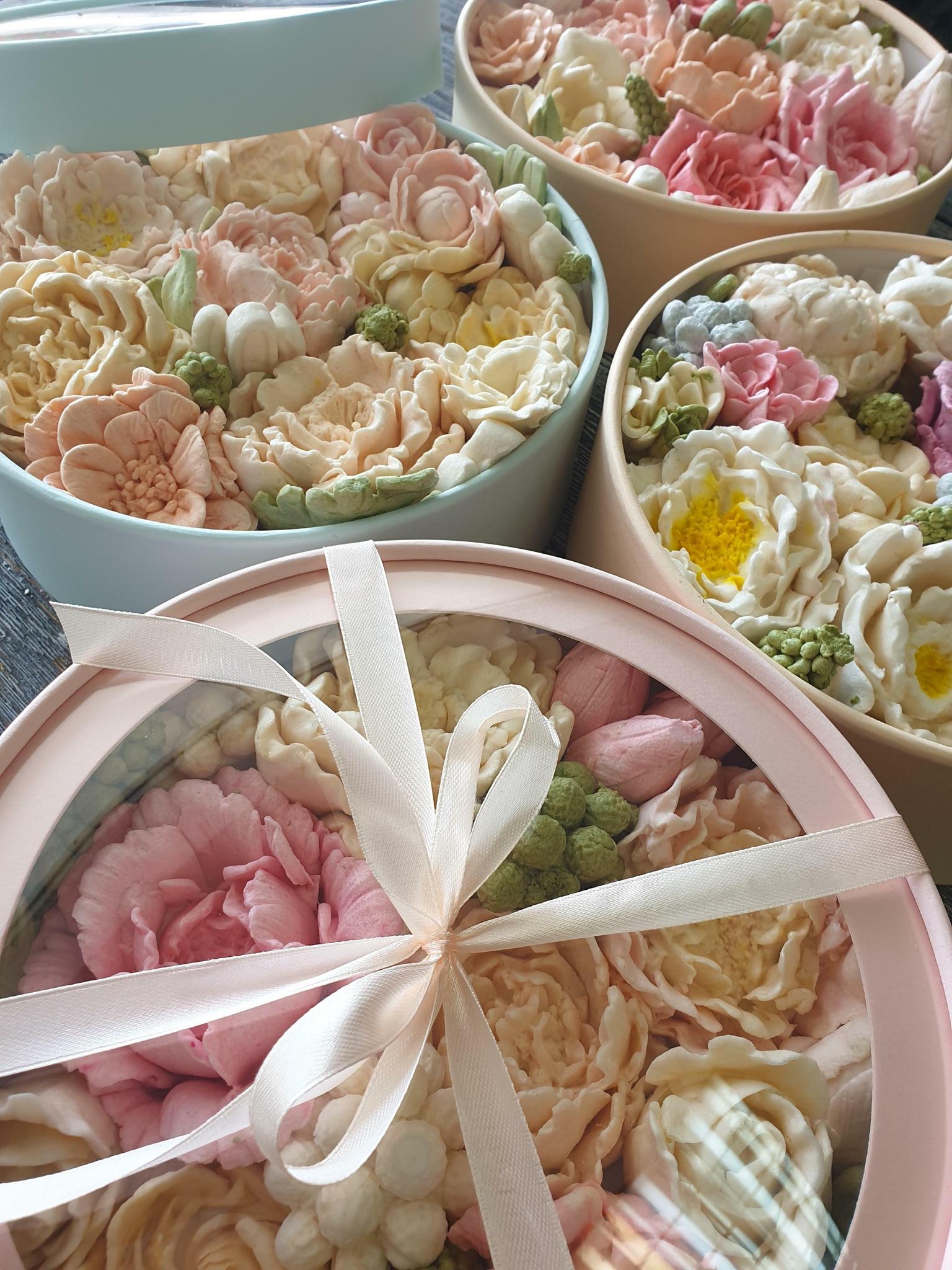 Хит! Зефирные цветы в шляпной коробке