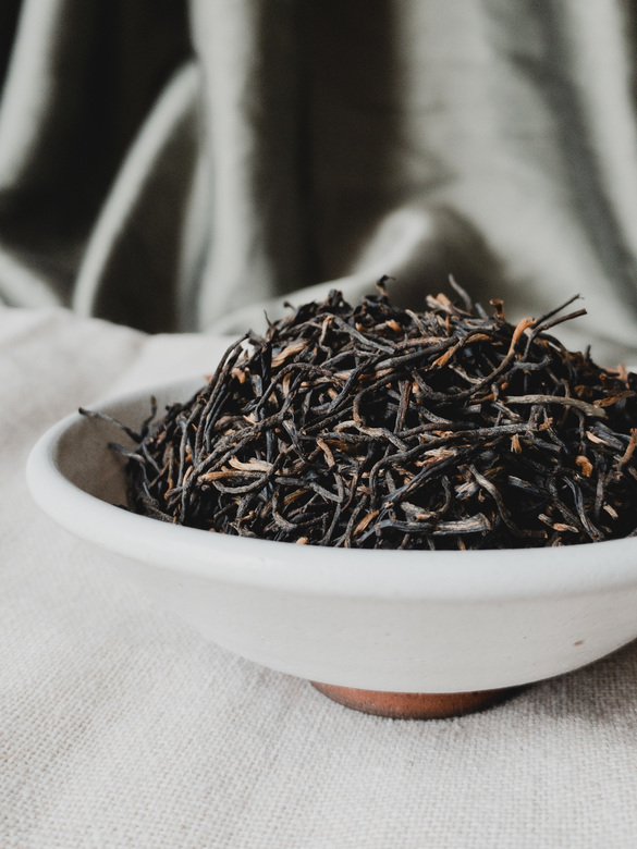 Червоний чай Інь Цзюнь Мей