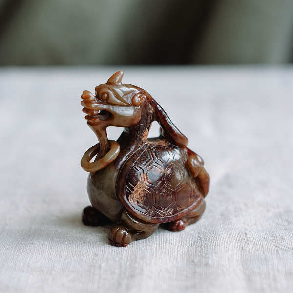 Нефритовий дракон-черепаха